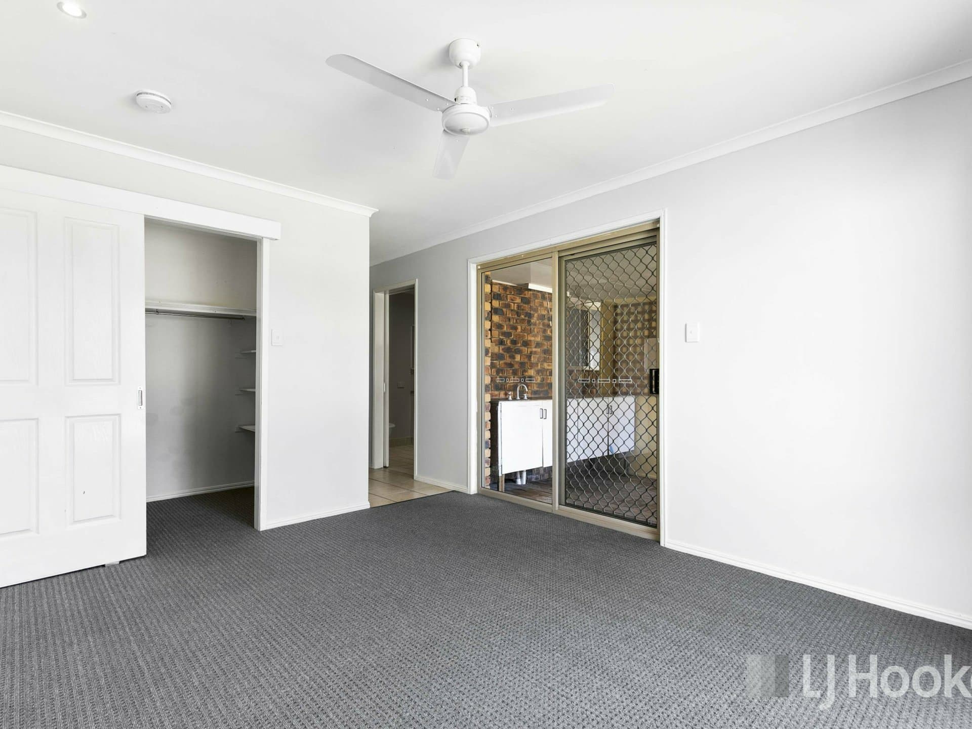 25 Moolyyir Street, Urangan, Urangan - Thumbnail 8