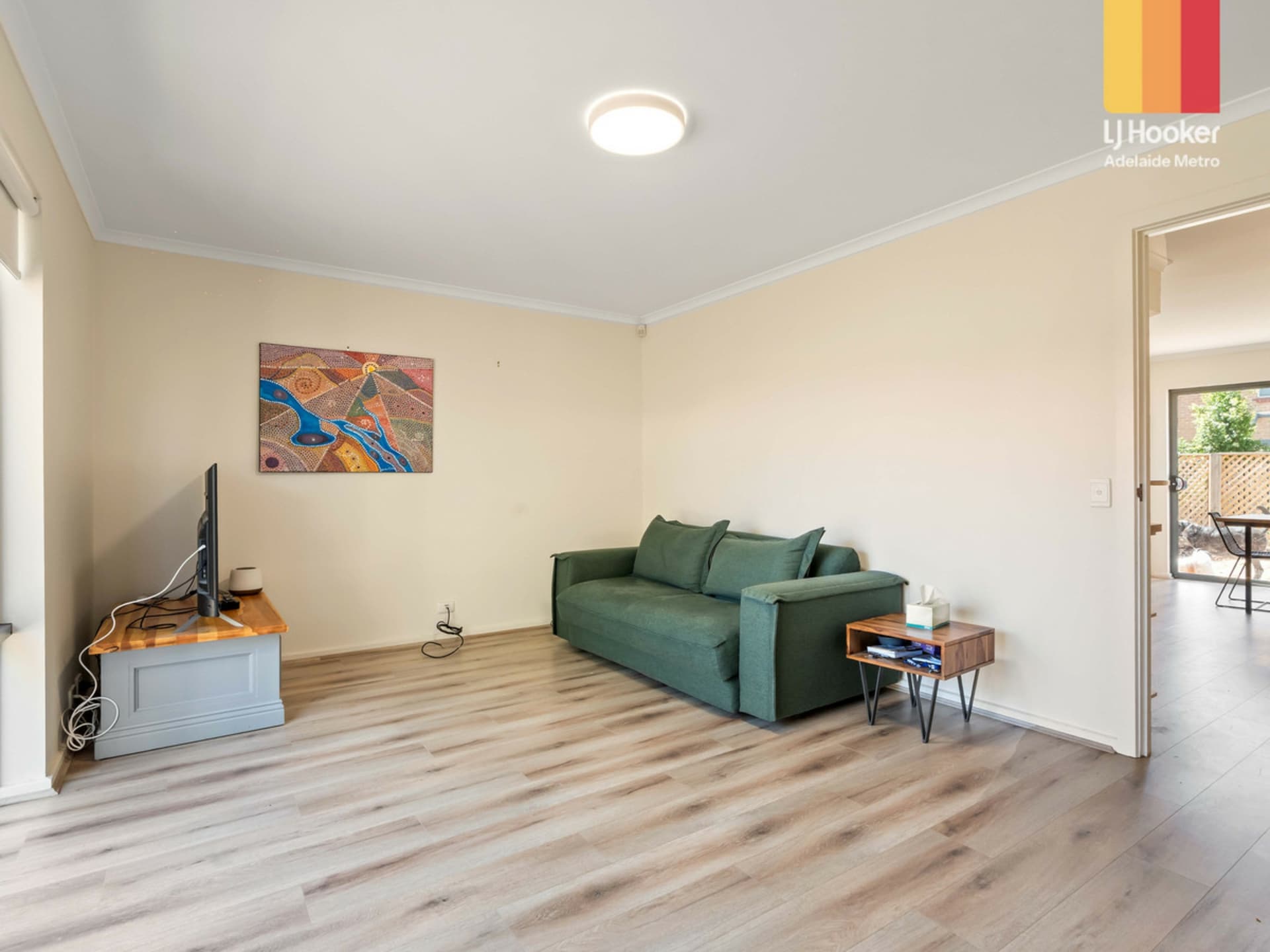 16 Junction Lane, Mile End, Mile End - Thumbnail 2