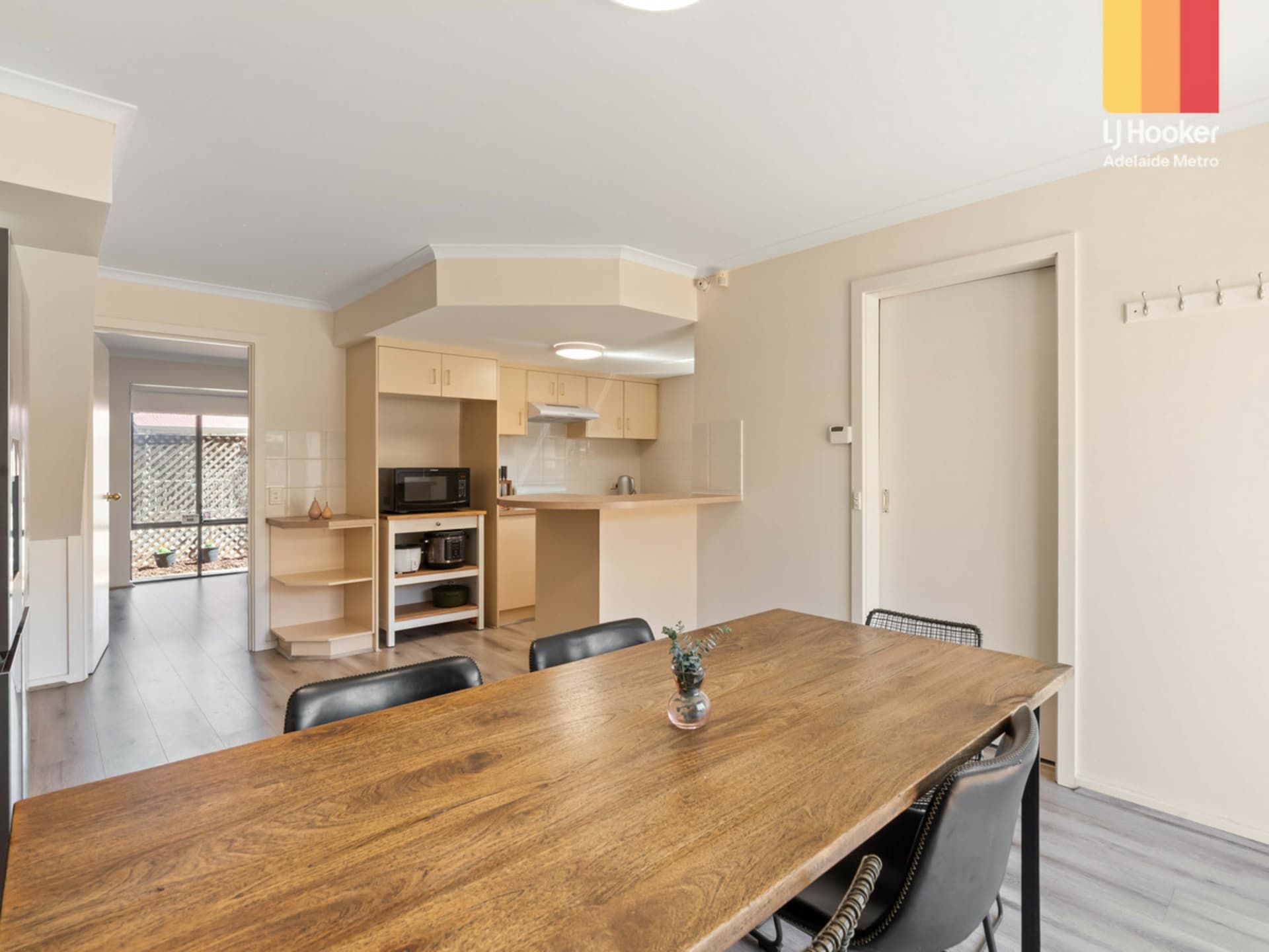 16 Junction Lane, Mile End, Mile End - Thumbnail 6