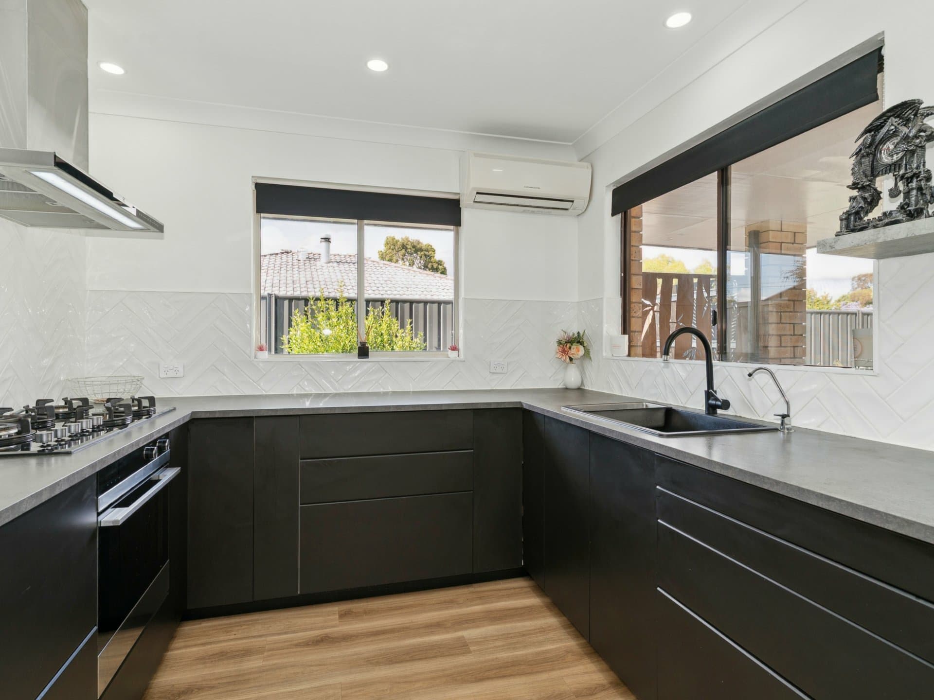 21 Tollington Park Road, Kelmscott, Kelmscott - Thumbnail 8