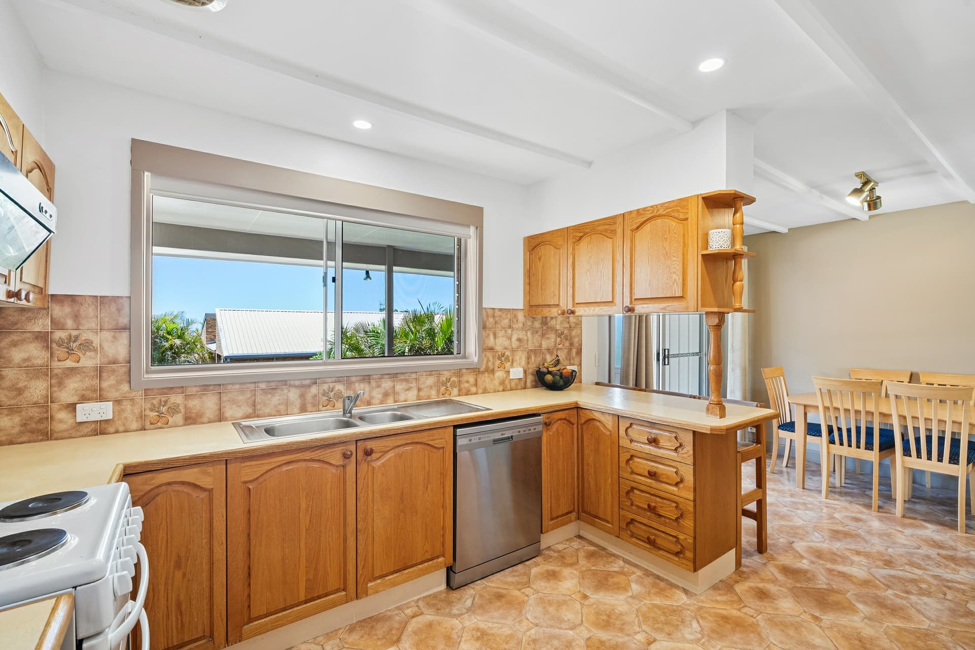 33 Yeramba Crescent, Terrigal, Terrigal - Thumbnail 4