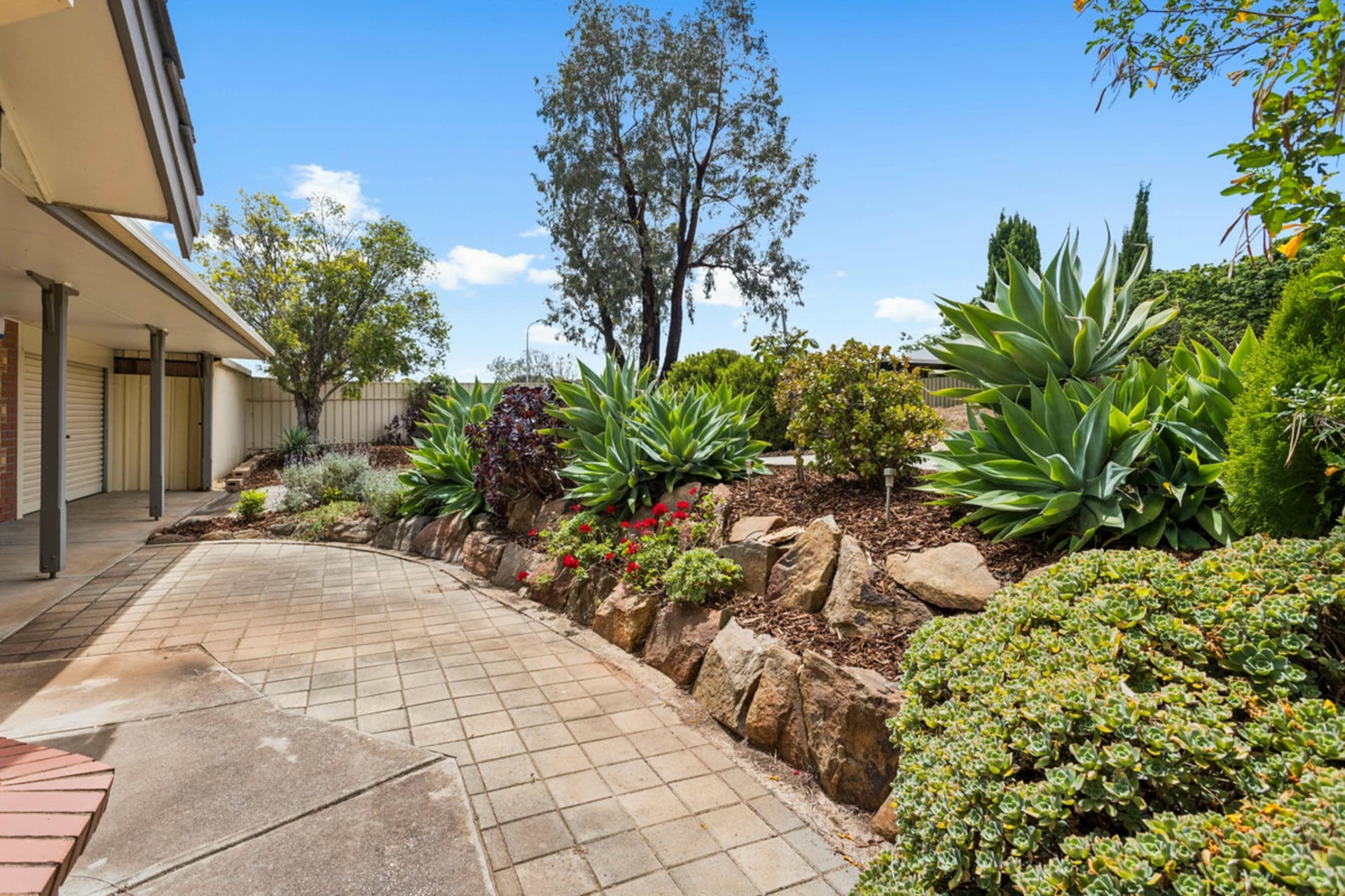 49 Perre Drive, Craigmore, Craigmore - Thumbnail 2