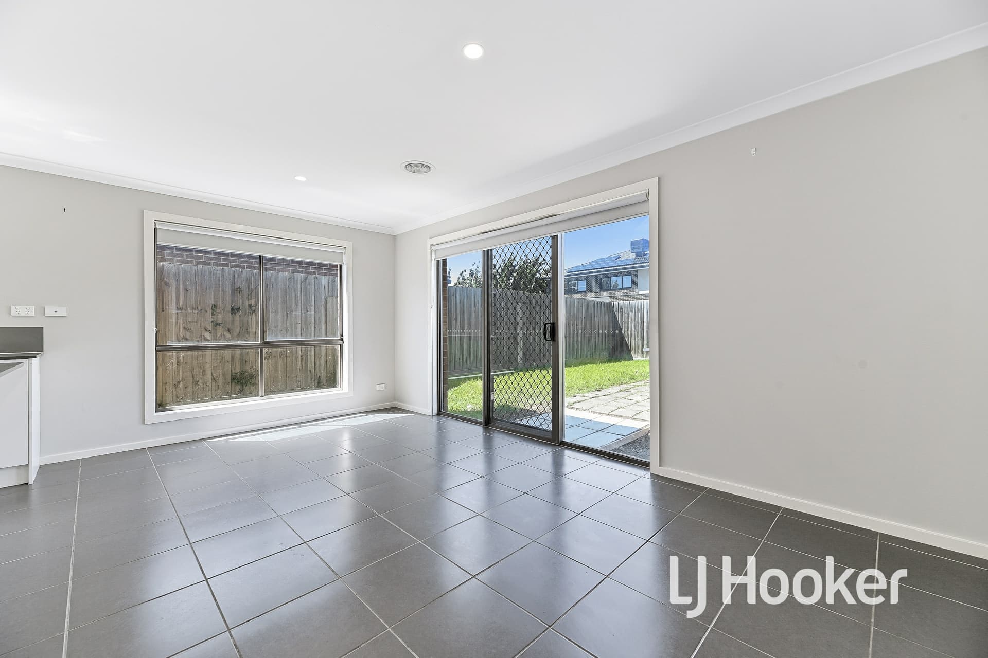 25 Norma Crescent, Officer, Officer - Thumbnail 5