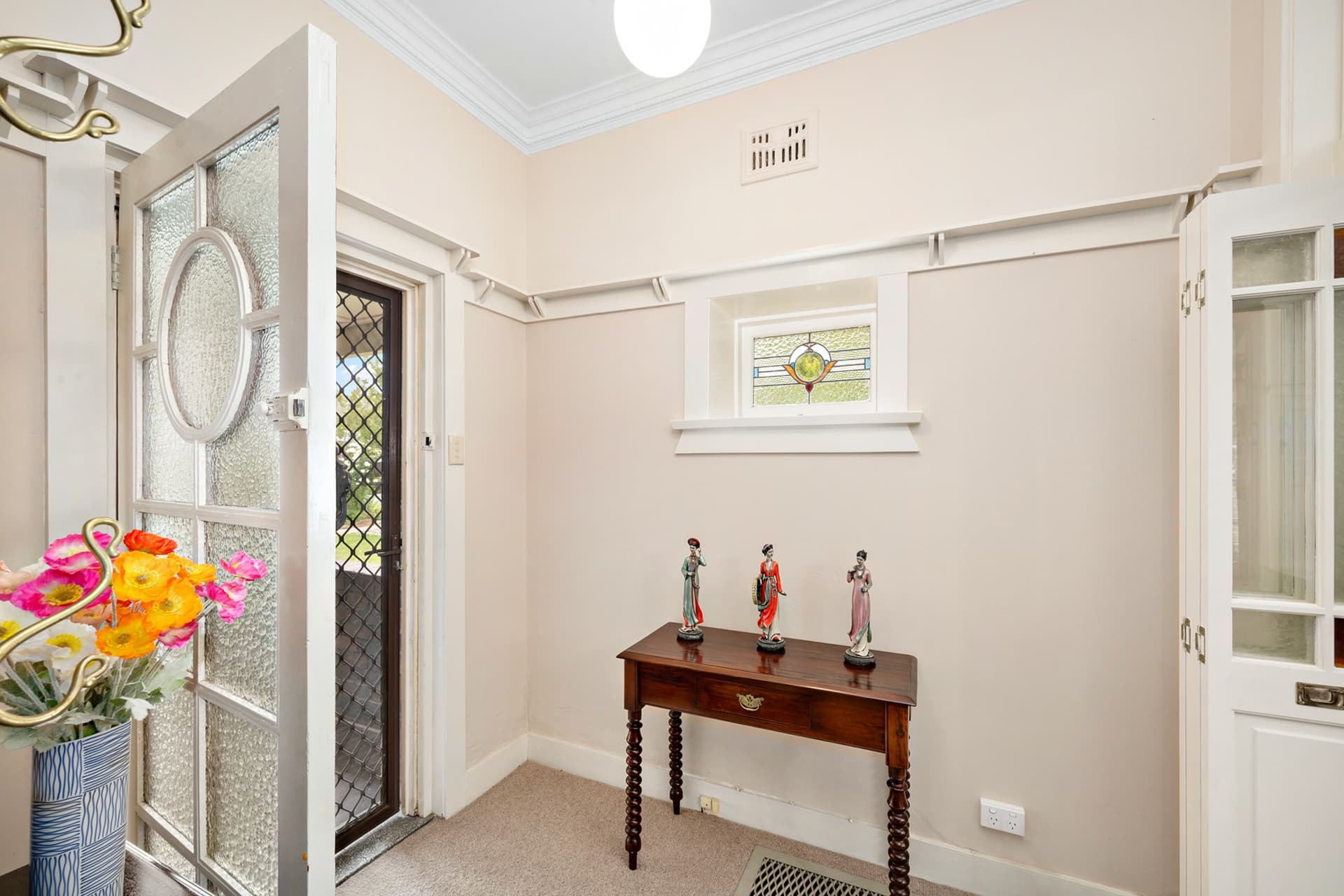 2 Olden Crescent, Yass, Yass - Thumbnail 3