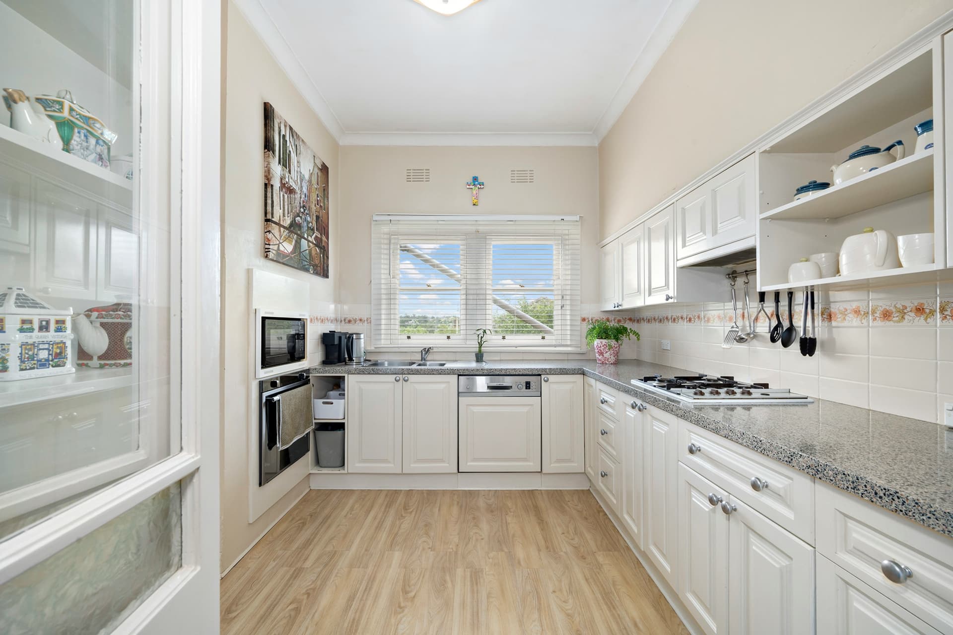 2 Olden Crescent, Yass, Yass - Thumbnail 4