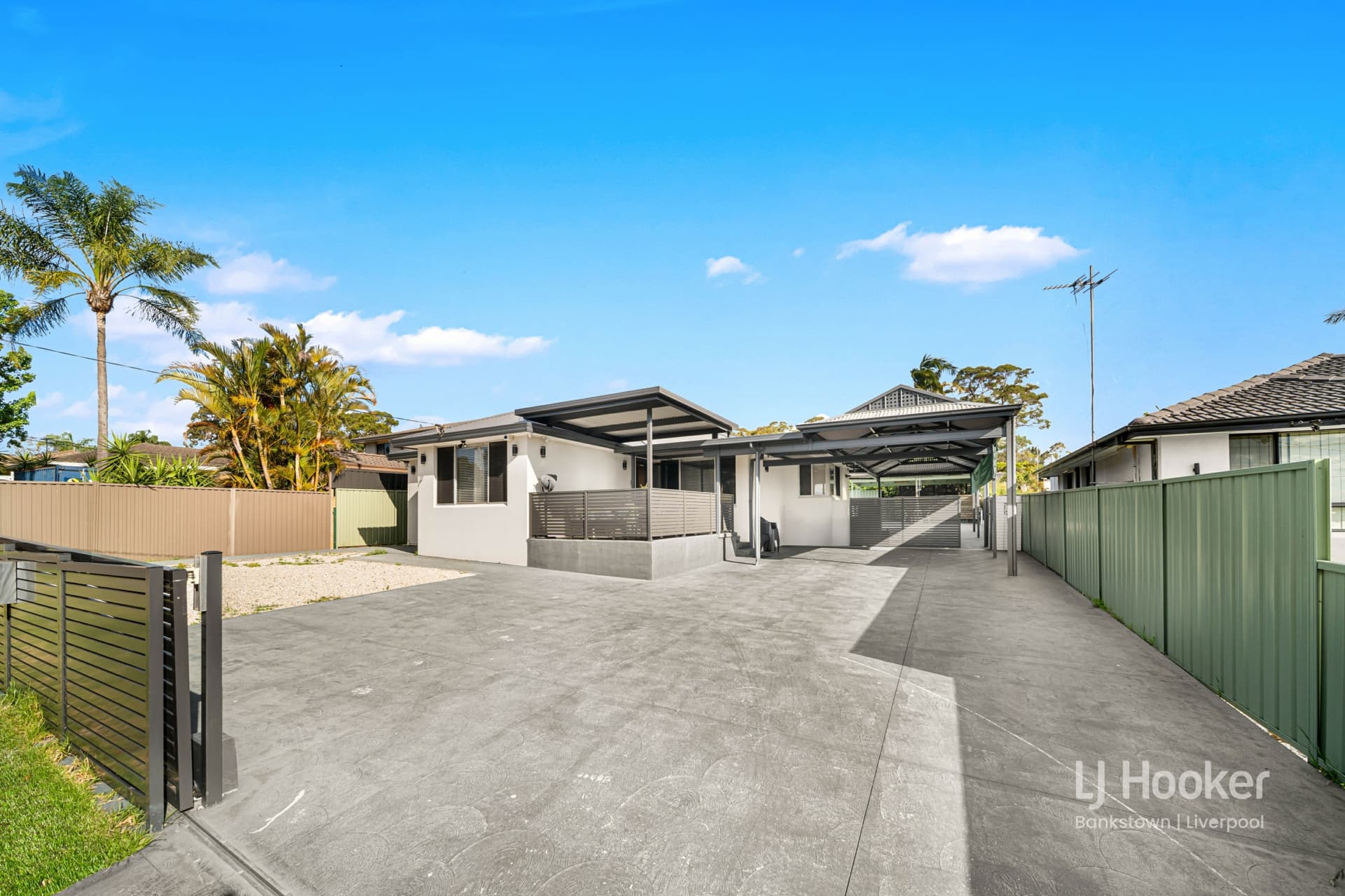 64 Clyde Avenue, Moorebank, Moorebank - Thumbnail 2