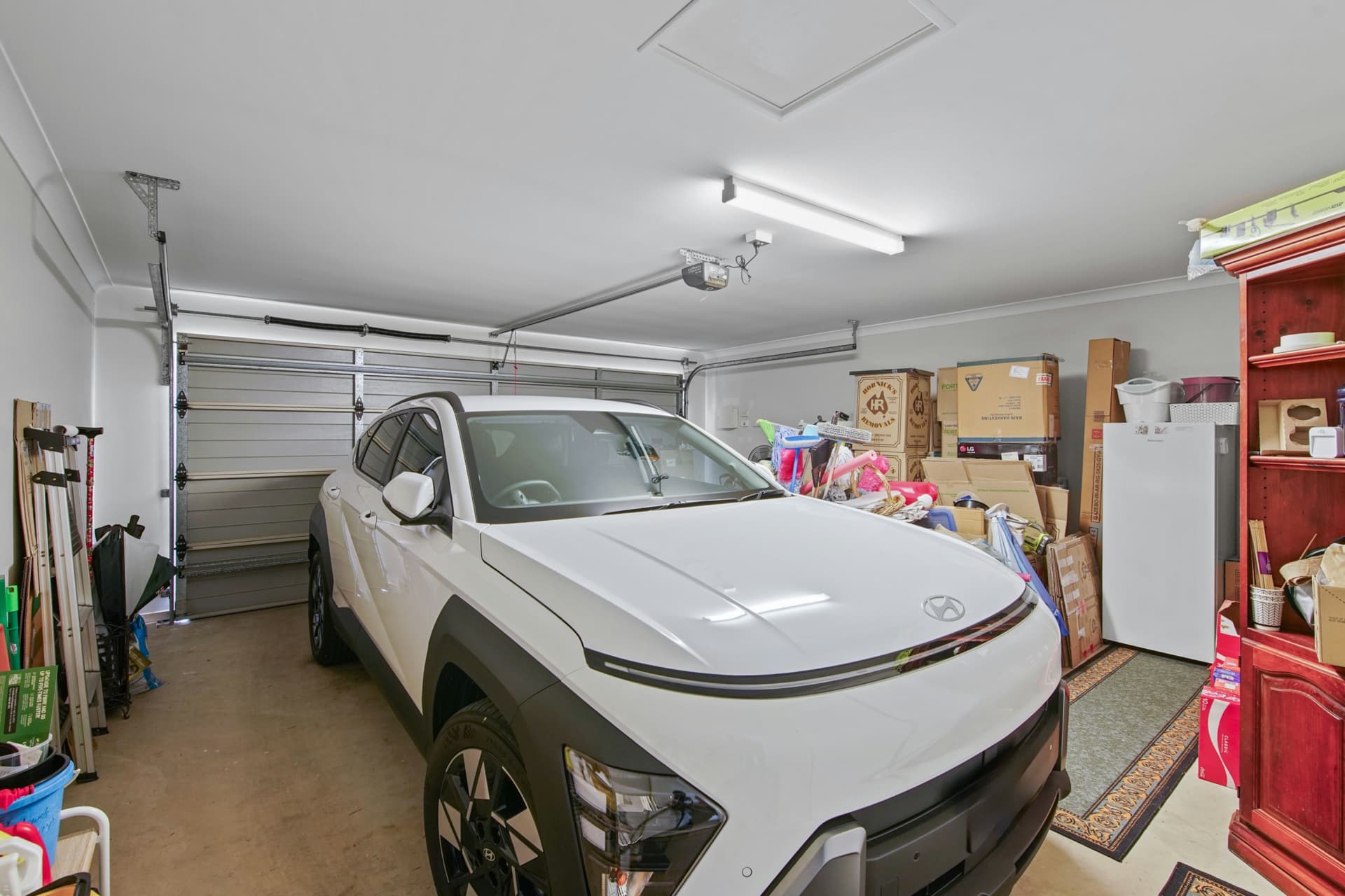 2D Mansfield Drive, Beaconsfield, Beaconsfield - Image 1
