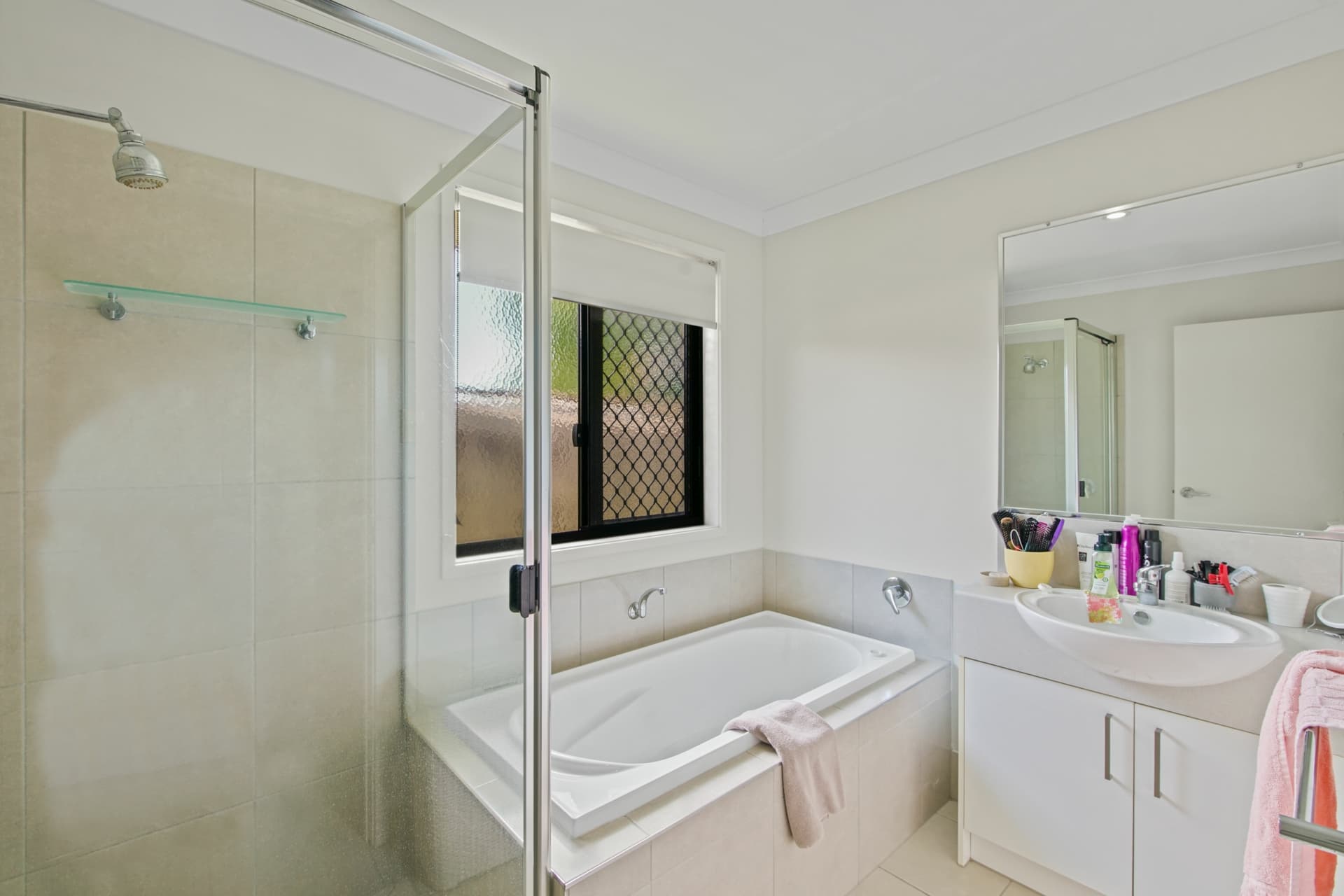 2D Mansfield Drive, Beaconsfield, Beaconsfield - Thumbnail 8