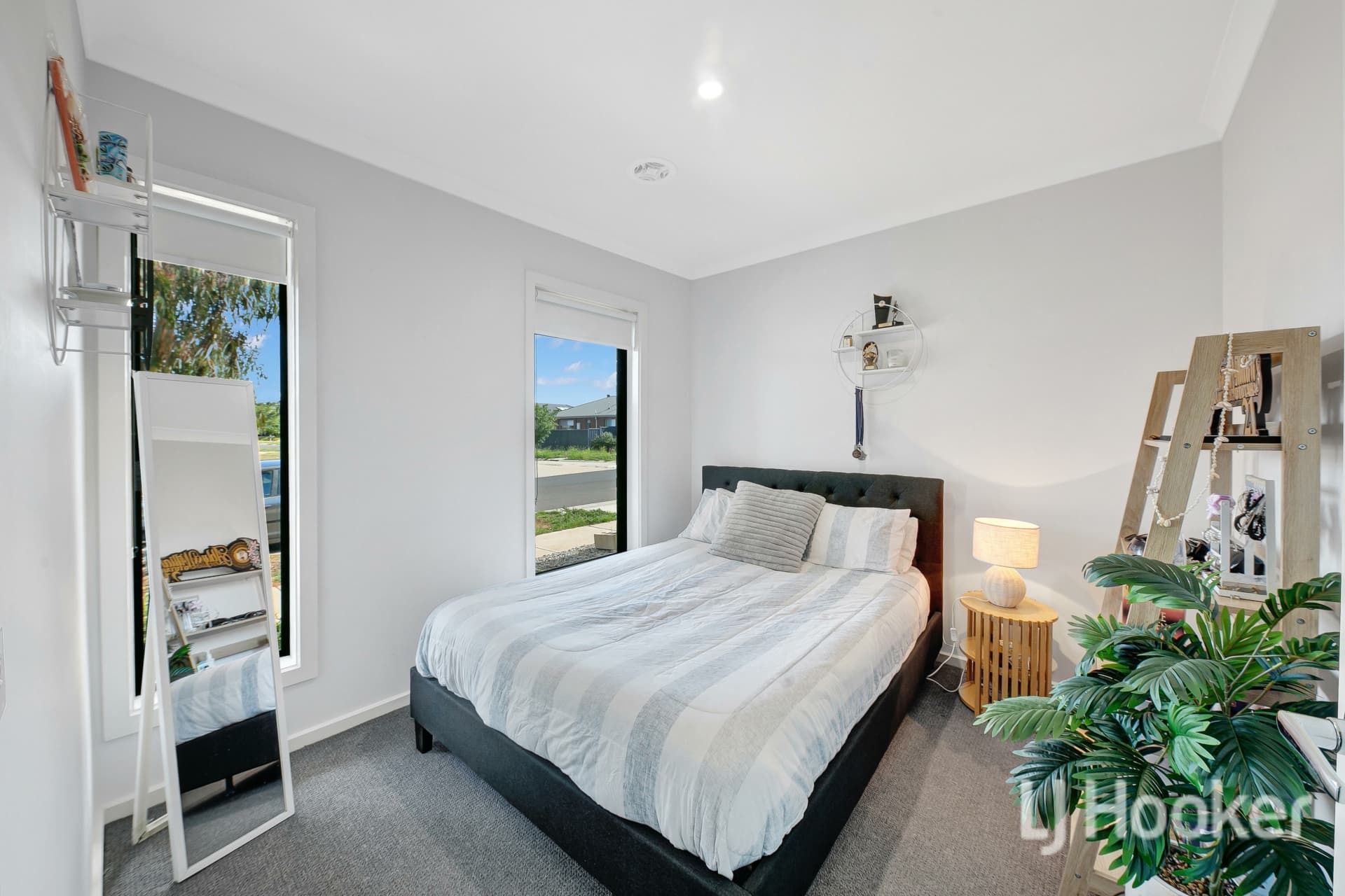 6 Cottrell Street, Weir Views, Weir Views - Thumbnail 2