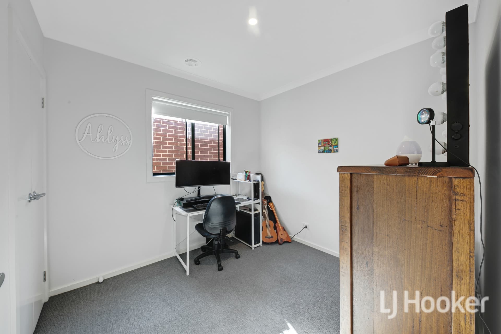 6 Cottrell Street, Weir Views, Weir Views - Thumbnail 6