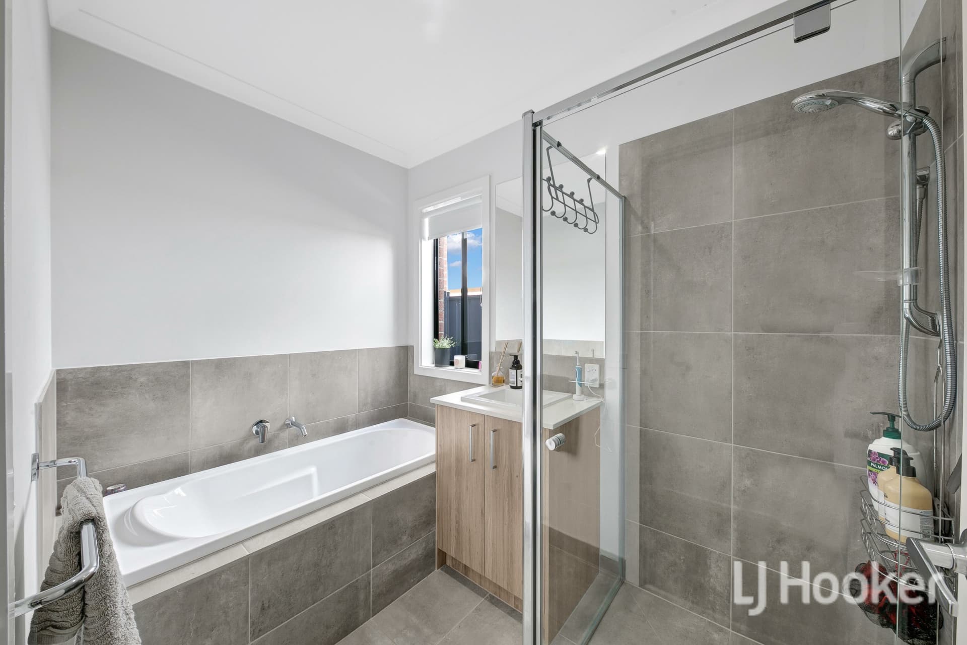 6 Cottrell Street, Weir Views, Weir Views - Thumbnail 7