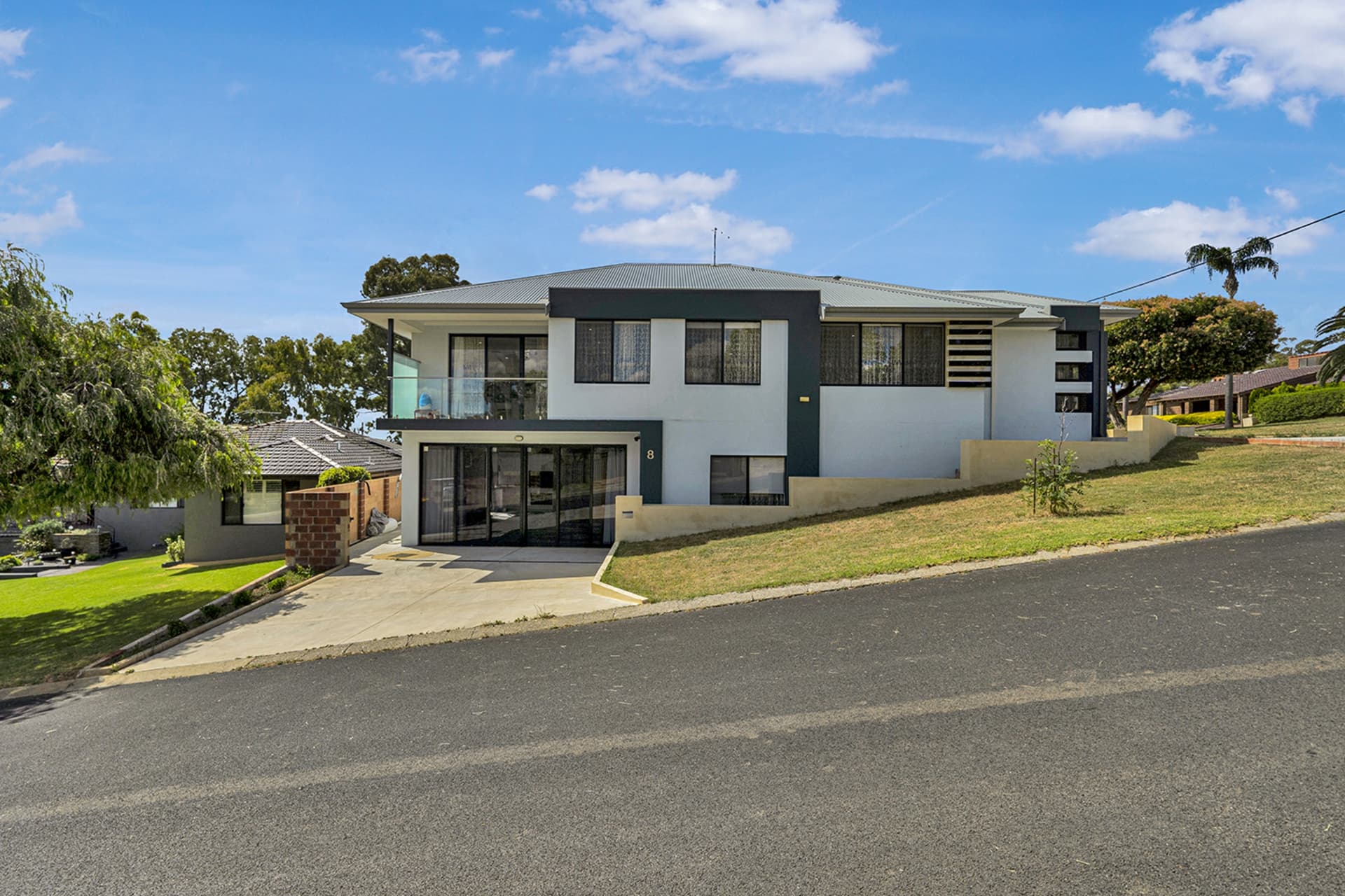 8 Brian Street, Mount Nasura, Mount Nasura - Thumbnail 3