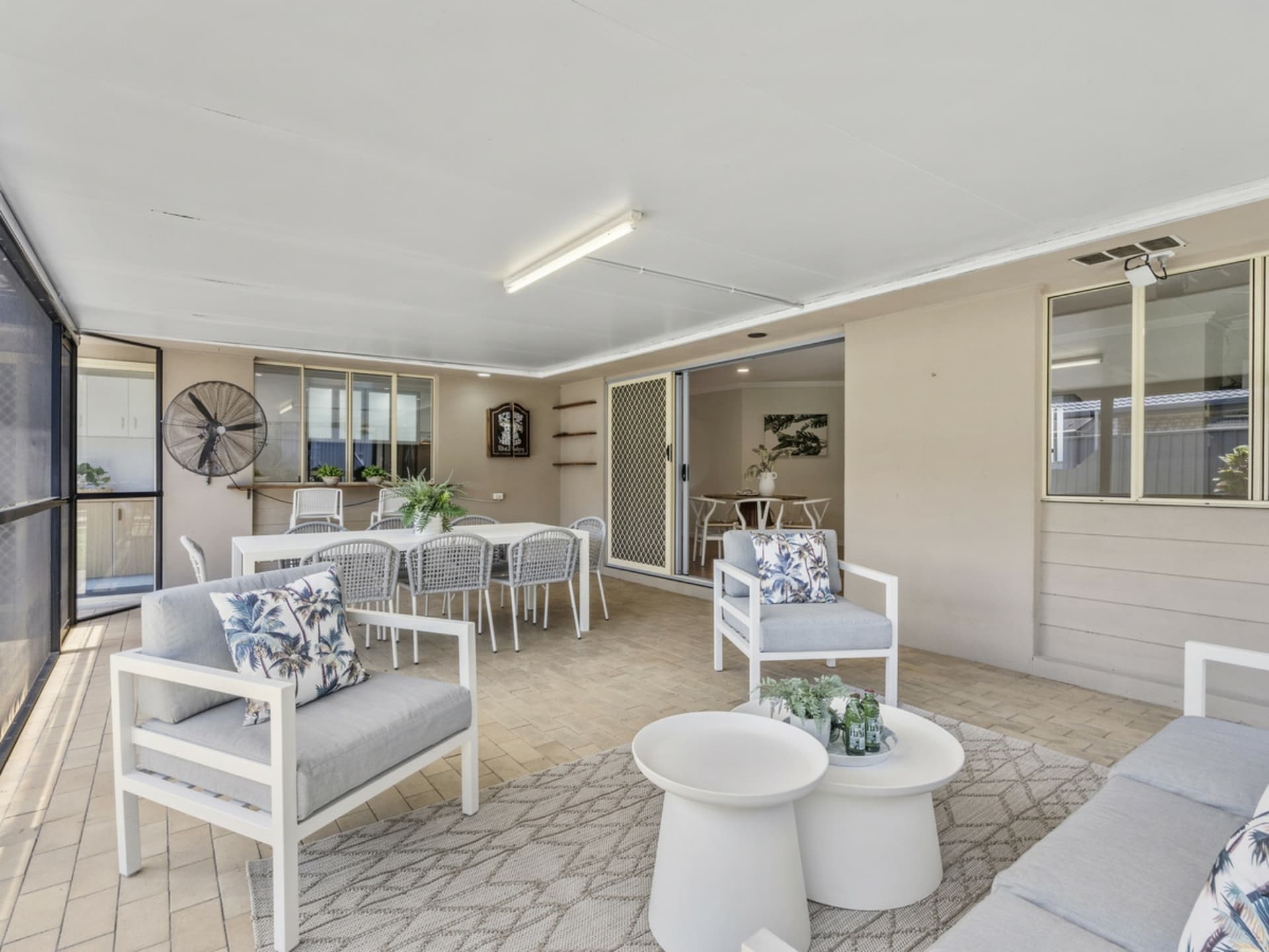 113 Pacific Pines Boulevard, Pacific Pines, Pacific Pines - Thumbnail 4