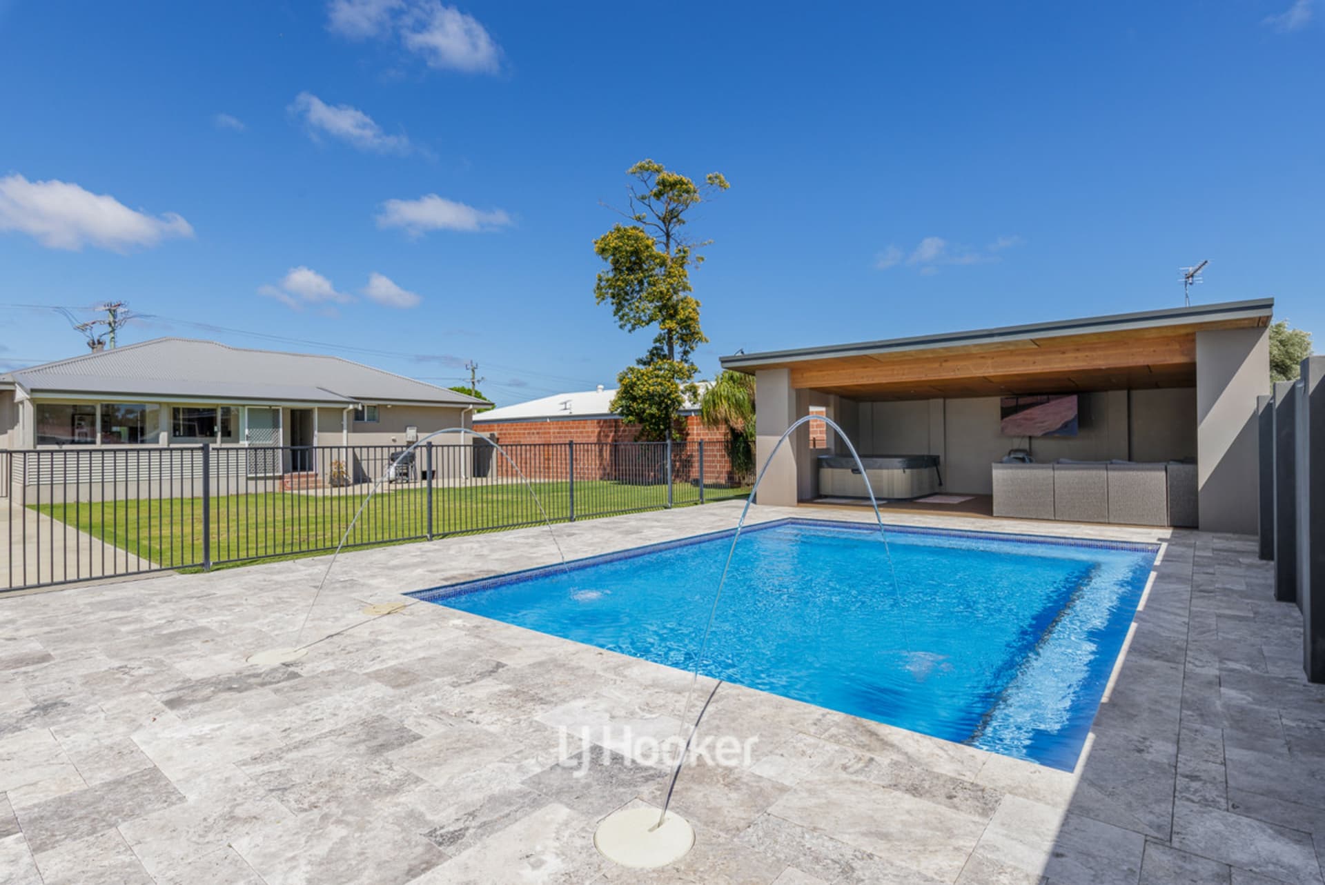 65 Austral Parade, East Bunbury, East Bunbury - Thumbnail 2