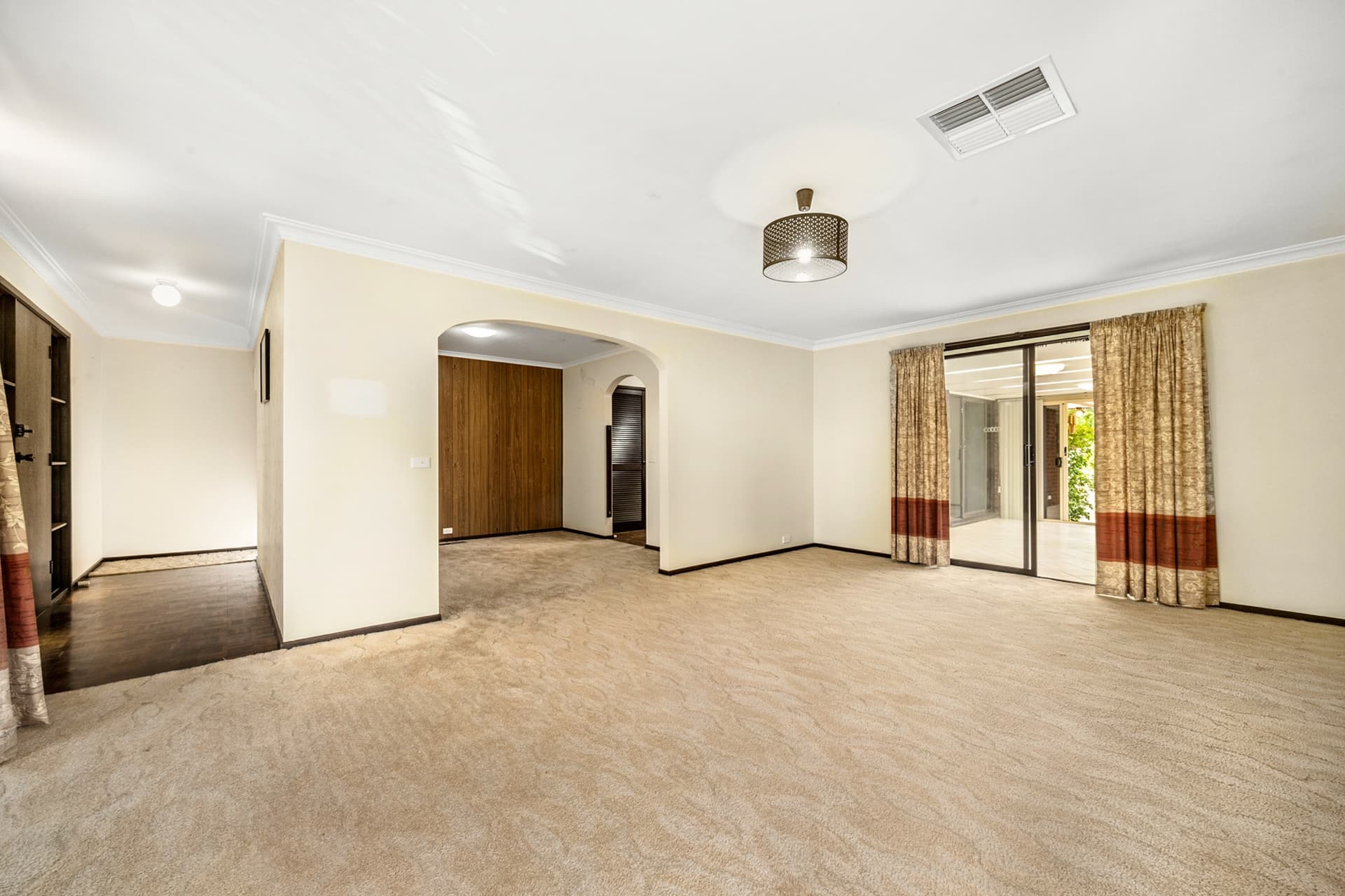 319 Maribyrnong Avenue, Kaleen, Kaleen - Thumbnail 3