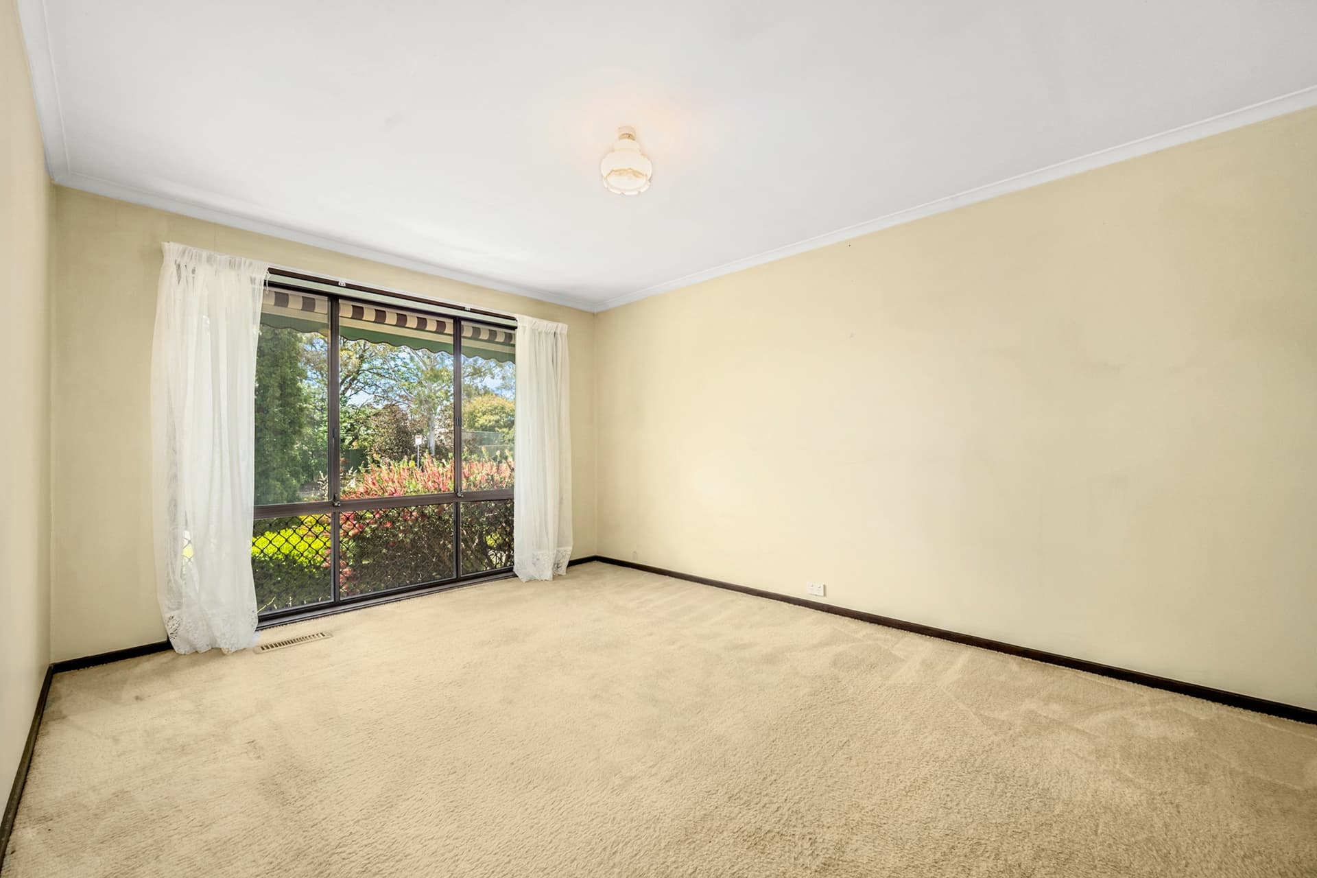 319 Maribyrnong Avenue, Kaleen, Kaleen - Thumbnail 7