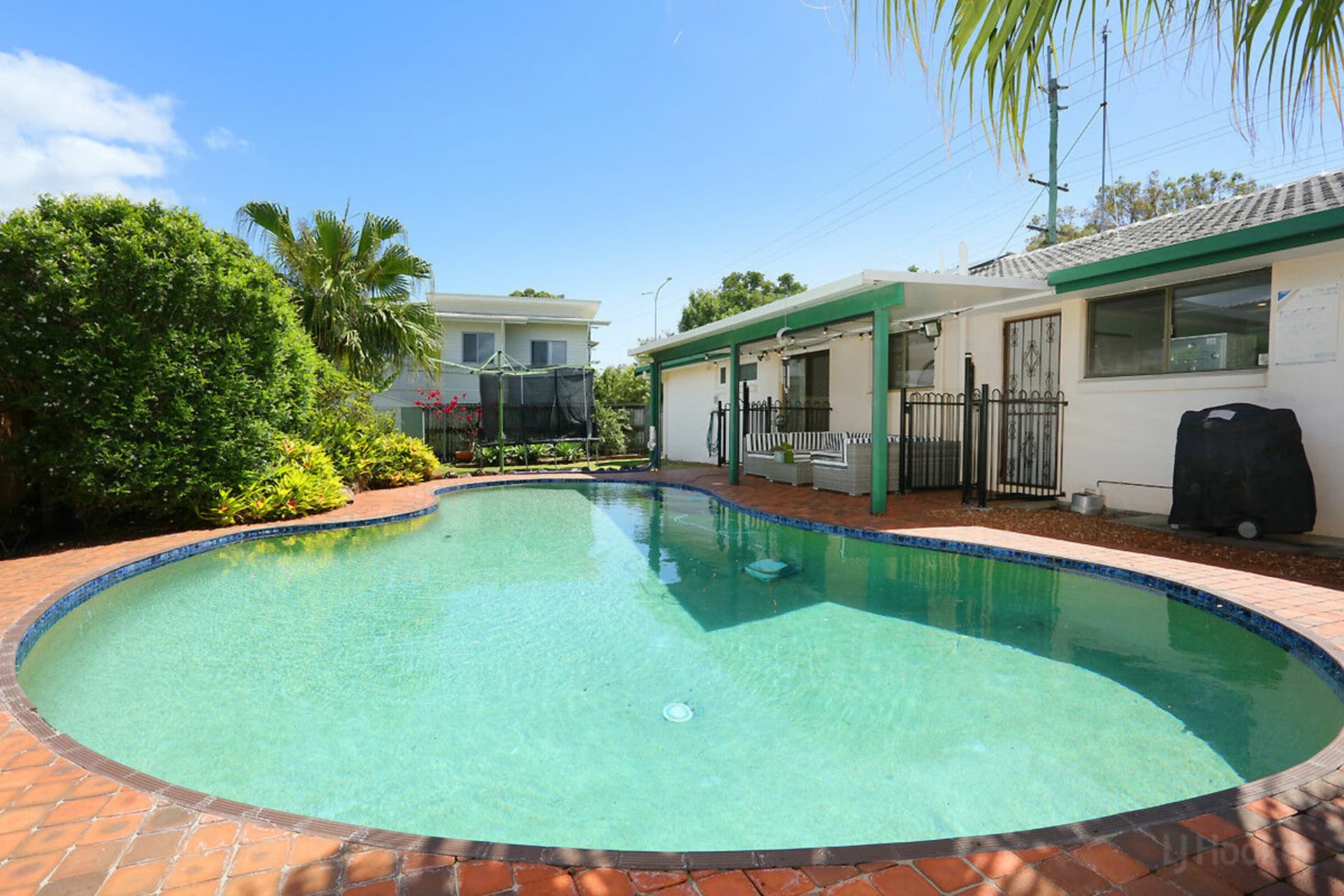 256 Oxley Drive, Coombabah, Coombabah - Thumbnail 3