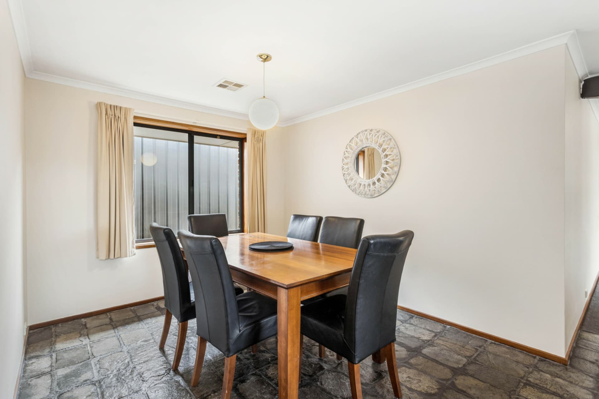 4 Birchwood Court, Wynn Vale, Wynn Vale - Thumbnail 2