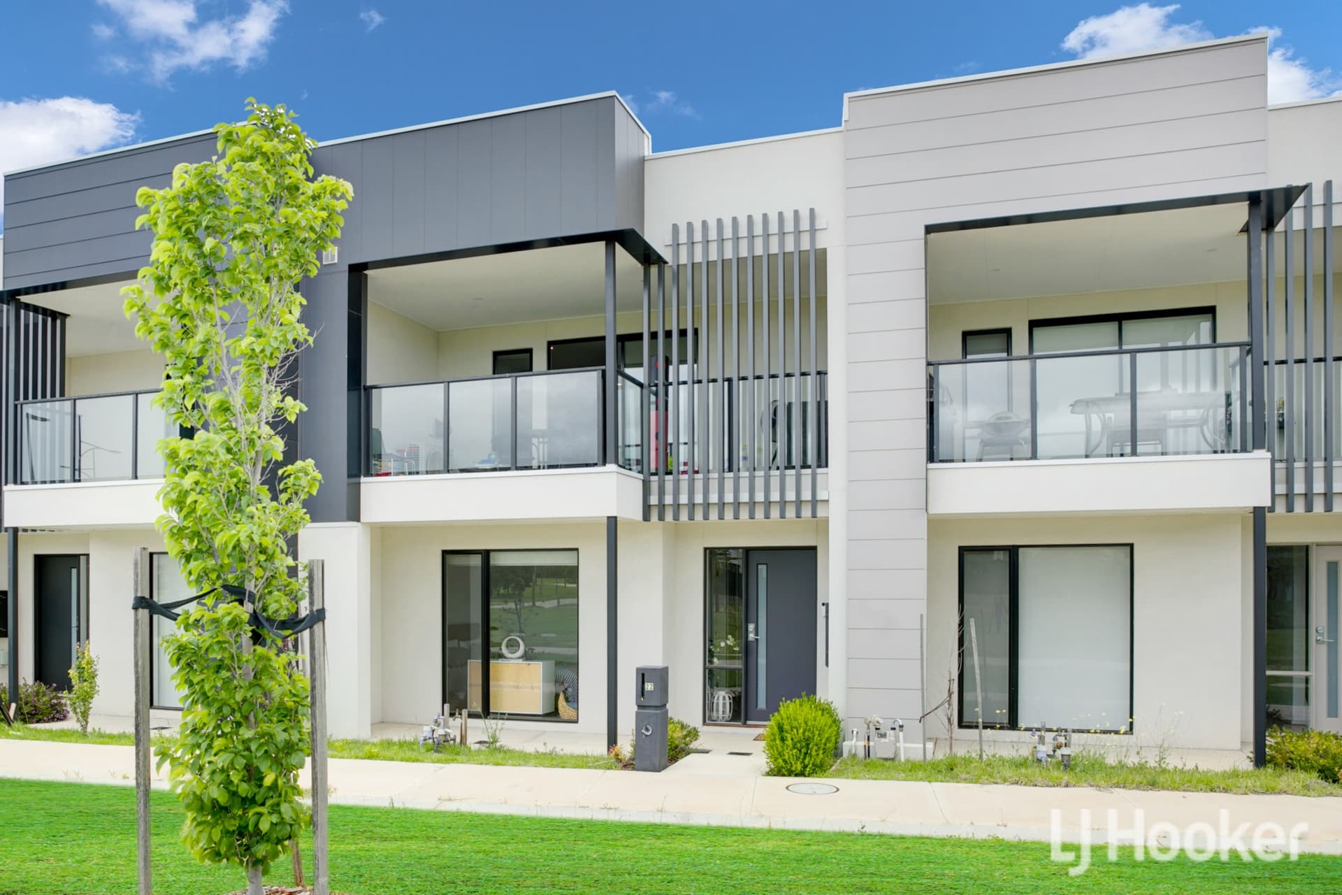 22 Odsal Walk, Strathtulloh, Strathtulloh - Thumbnail 2