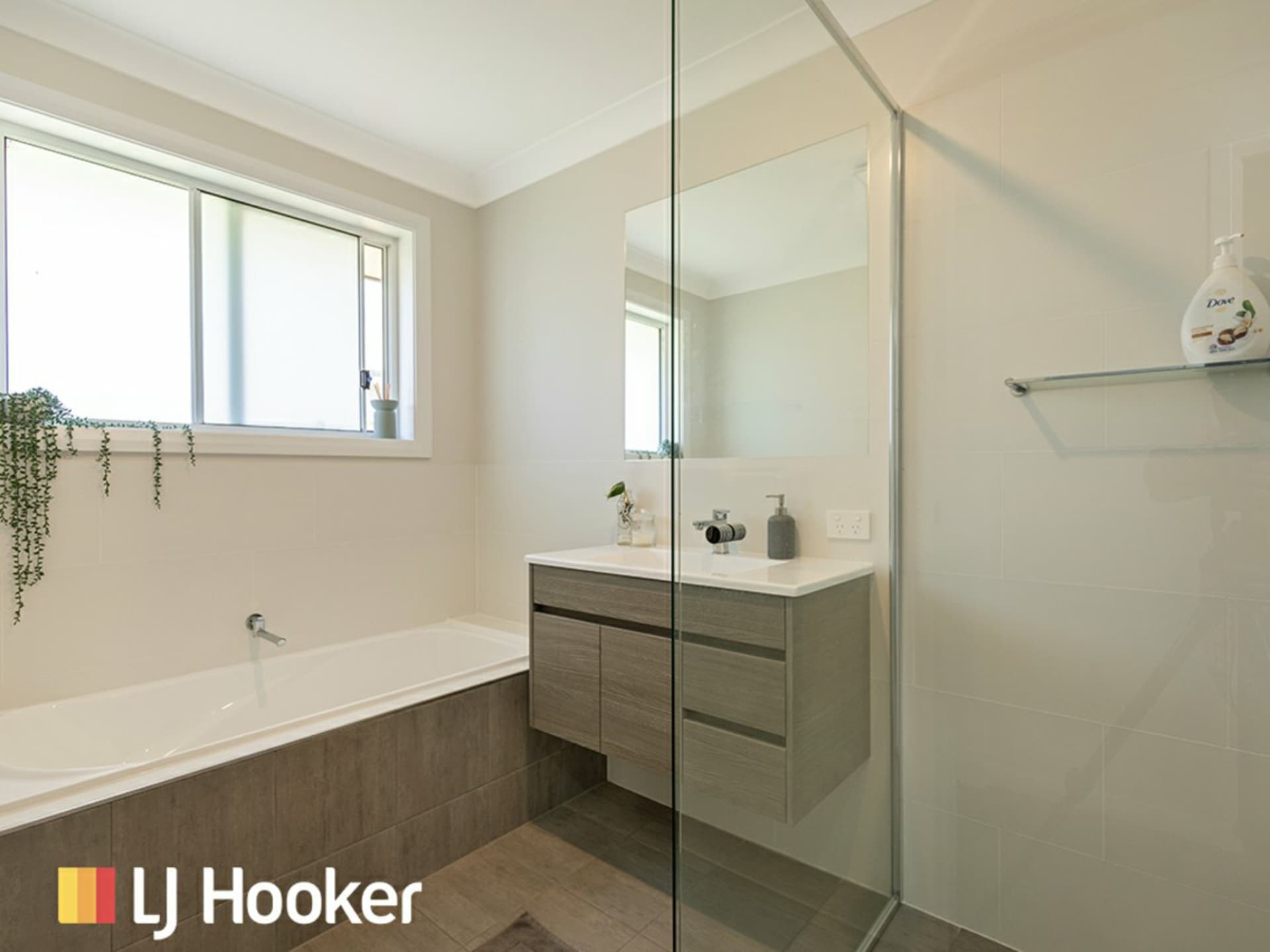 13 Bellas Way, North Tamworth, North Tamworth - Thumbnail 8