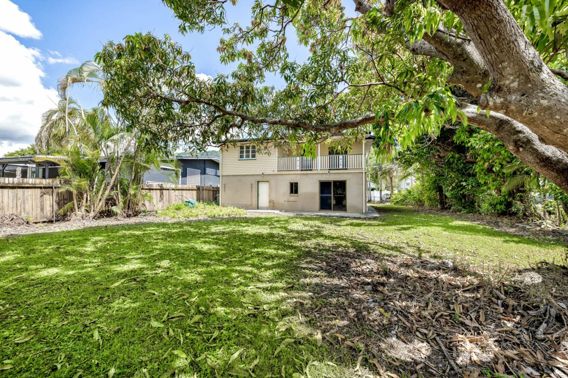 139 Greenslopes Street, Edge Hill, Edge Hill - Thumbnail 4