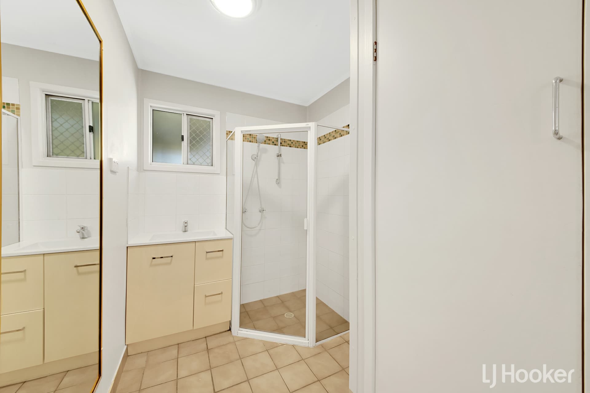 63 Squire Street, Toolooa, Toolooa - Thumbnail 7