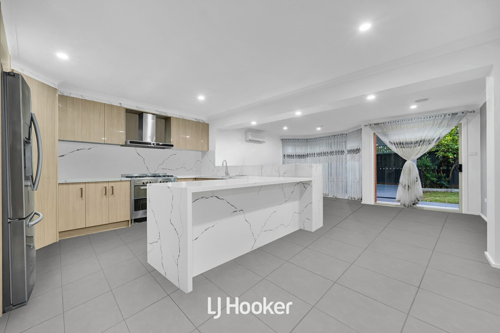 13 Oliver Court, Narre Warren South, Narre Warren South - Thumbnail 7