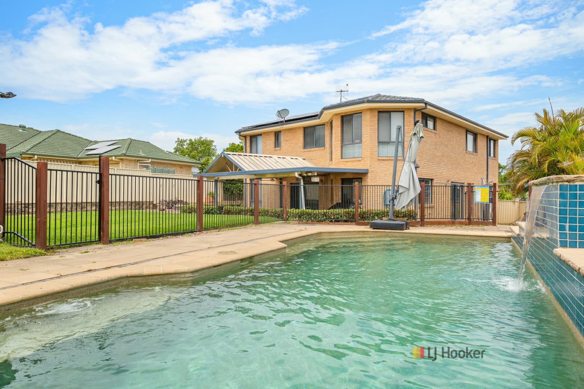 7 Evelyn Close, Hamlyn Terrace, Hamlyn Terrace - Thumbnail 2