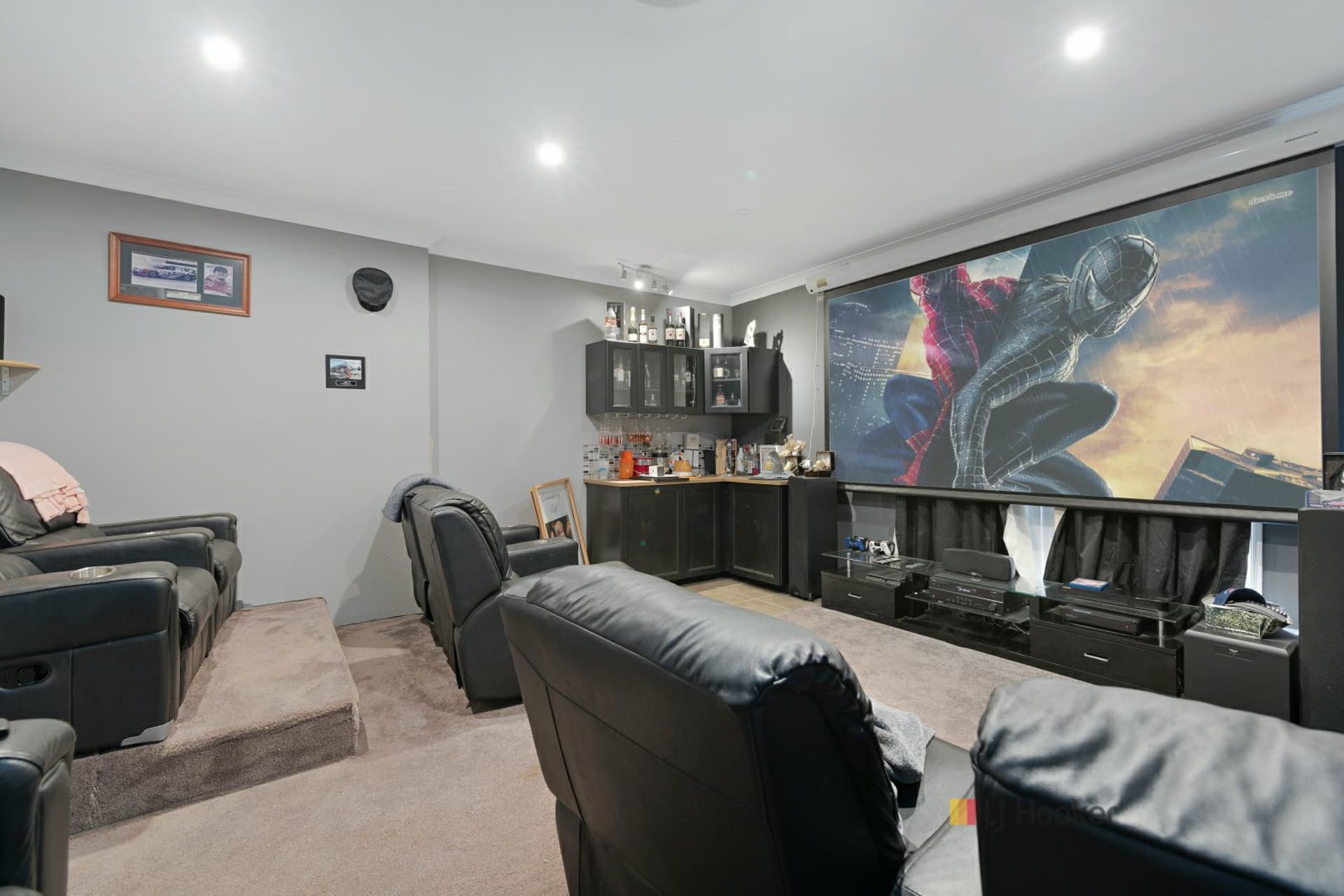 7 Evelyn Close, Hamlyn Terrace, Hamlyn Terrace - Thumbnail 8