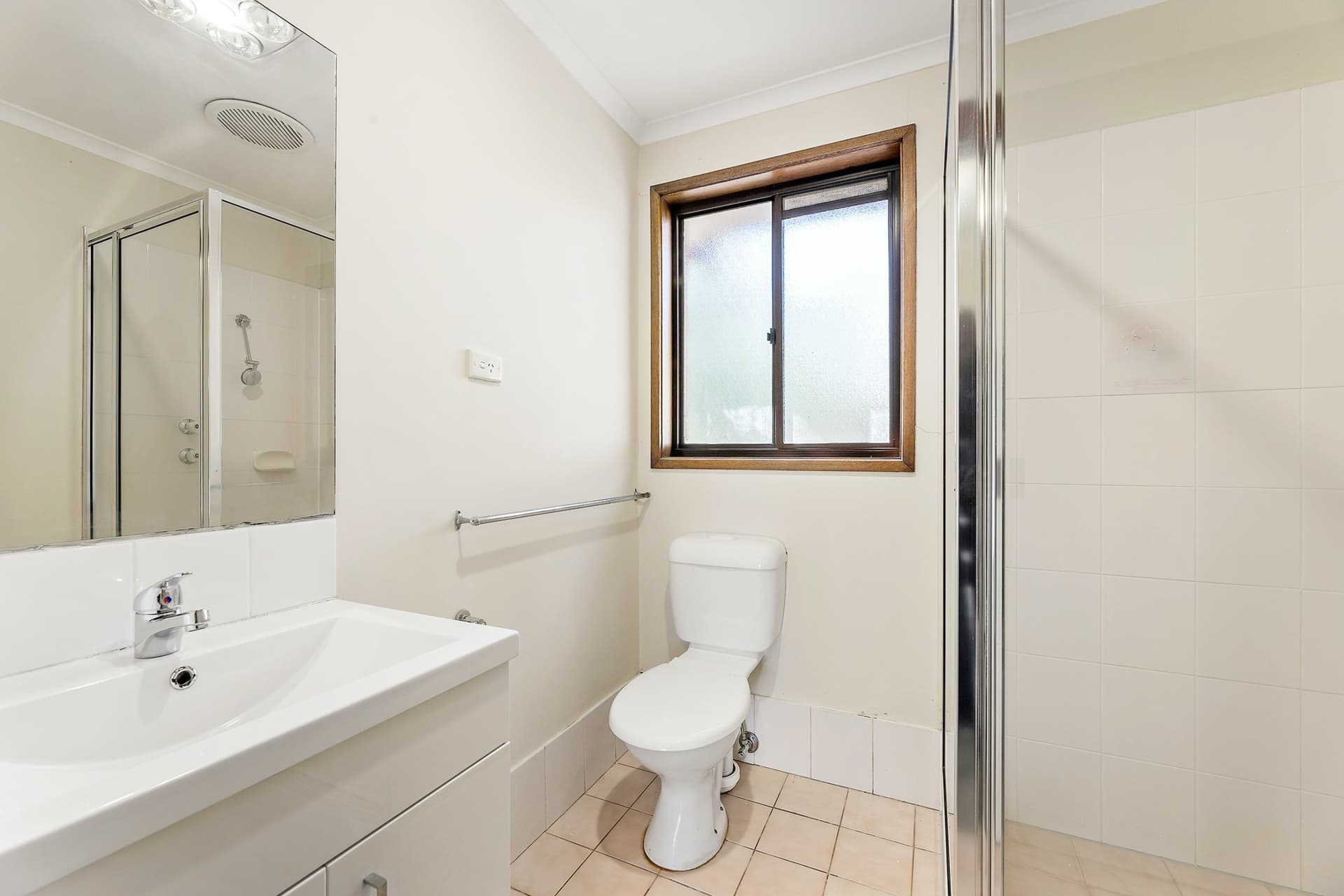 56 Collyburl Crescent, Isabella Plains, Isabella Plains - Thumbnail 7
