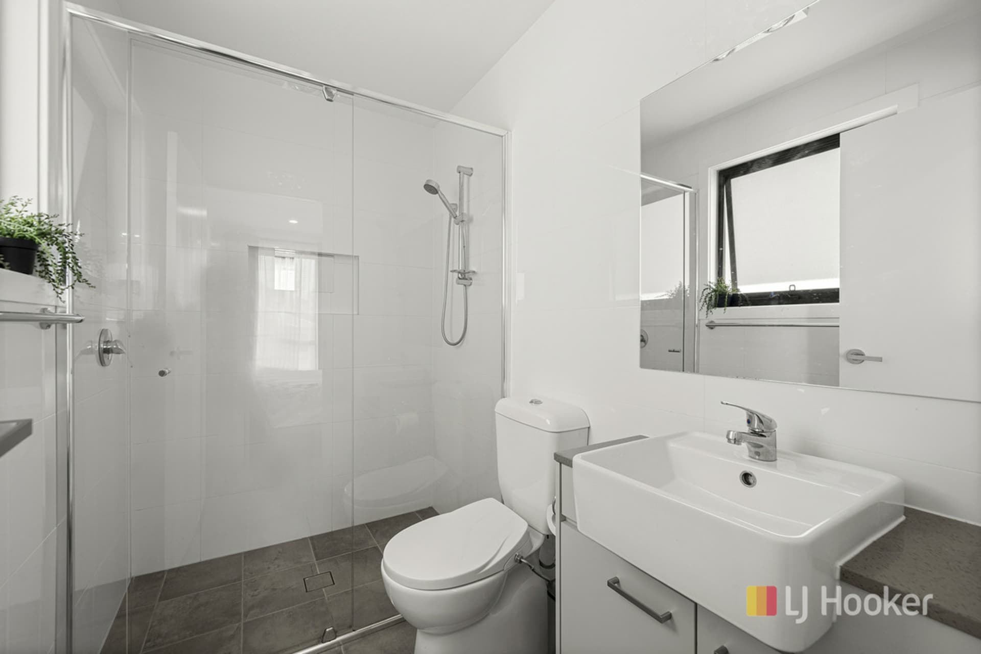17 Fernyhough Street, Rouse Hill, Rouse Hill - Thumbnail 6