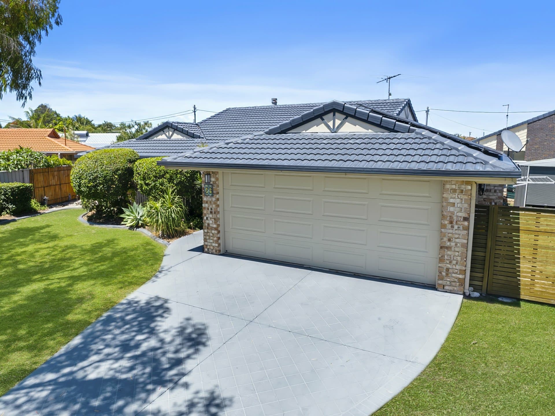 23 Capstan Court, Banksia Beach, Banksia Beach - Thumbnail 2