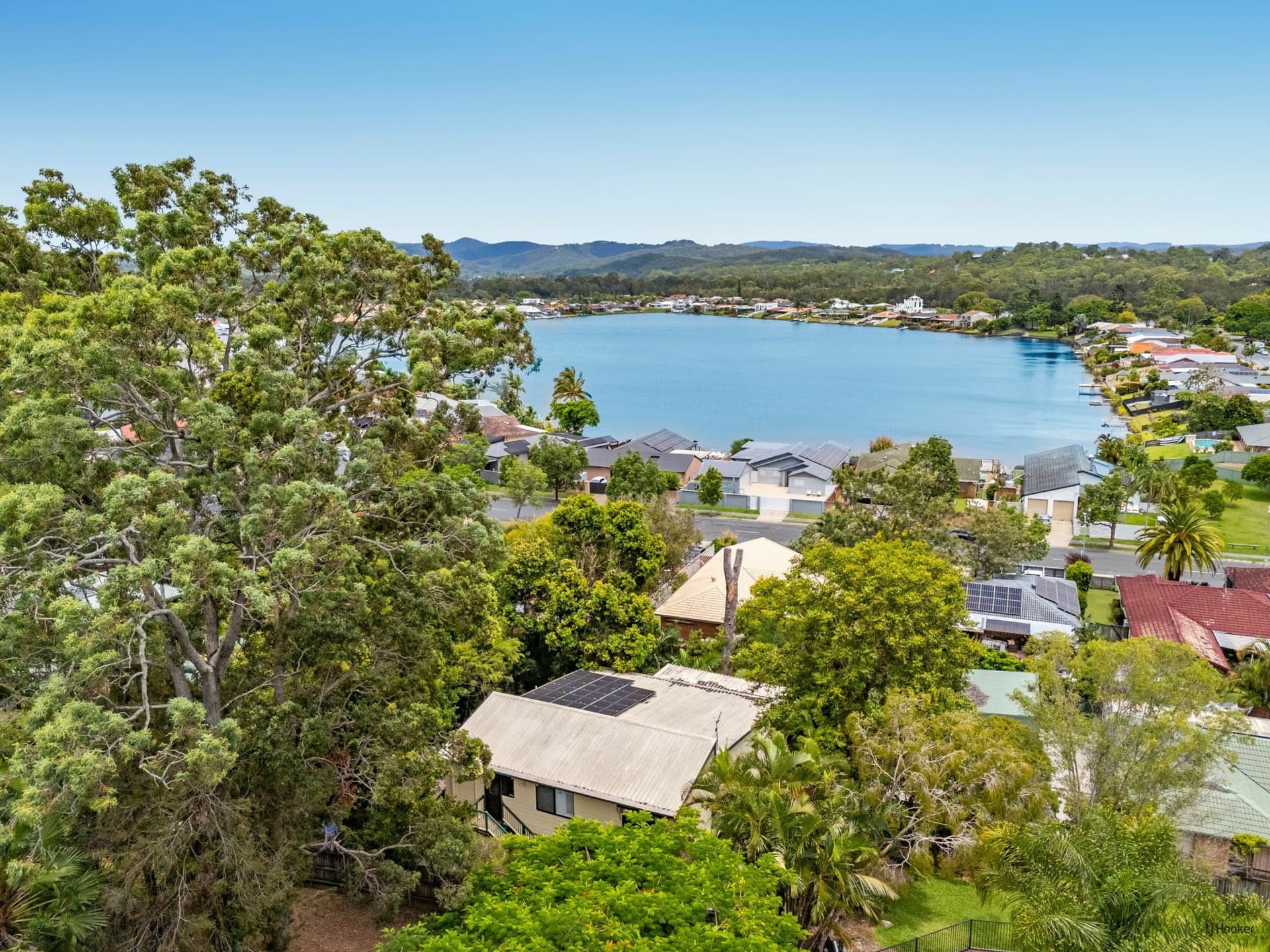 38 Currant Street, Elanora, Elanora - Thumbnail 2