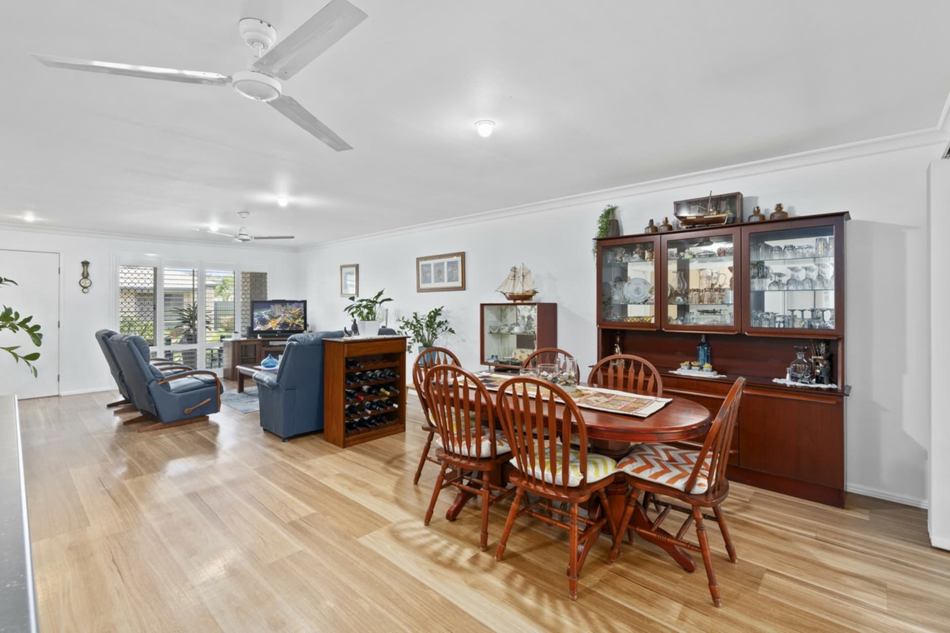 18/1 Archipelago Street, Pacific Pines, Pacific Pines - Thumbnail 3