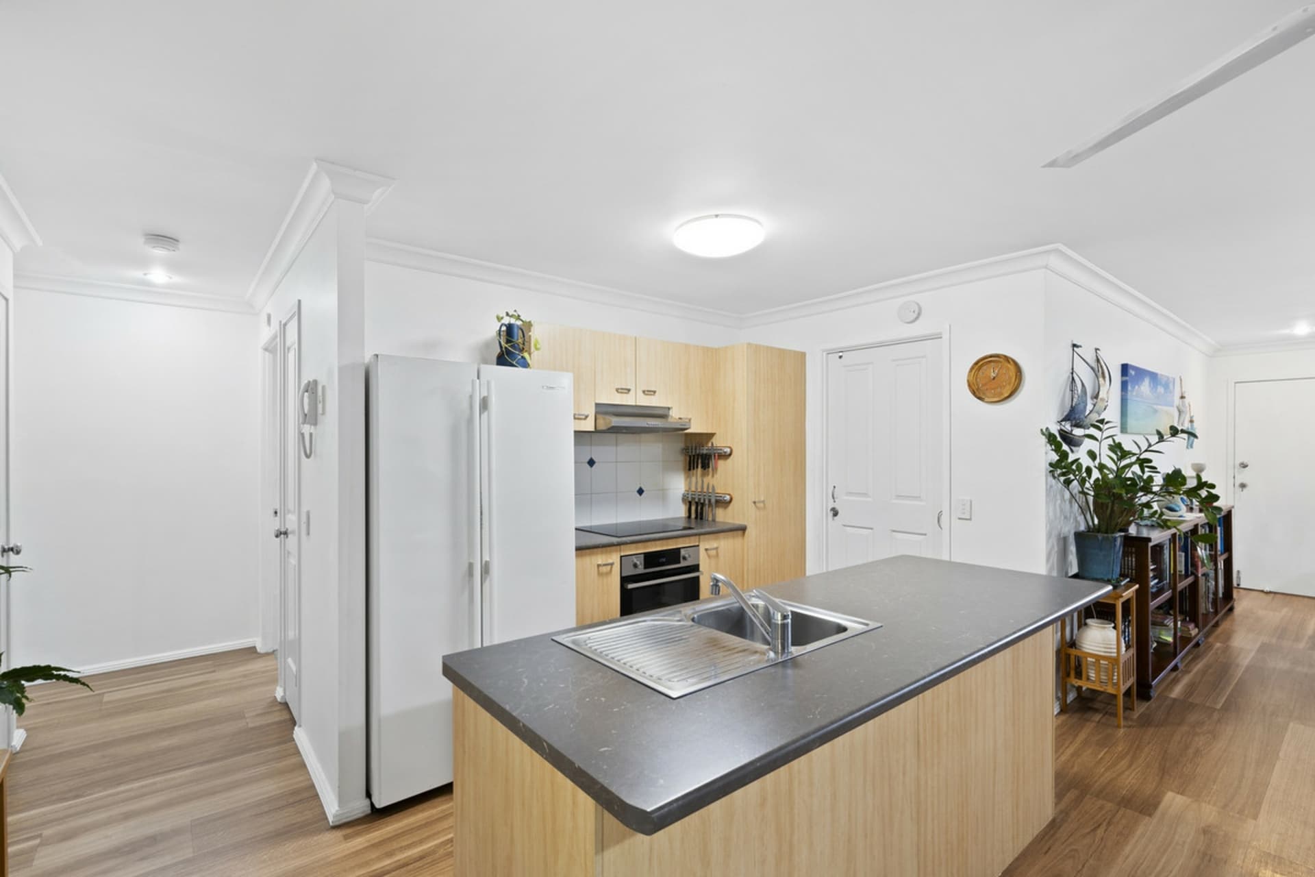 18/1 Archipelago Street, Pacific Pines, Pacific Pines - Thumbnail 4