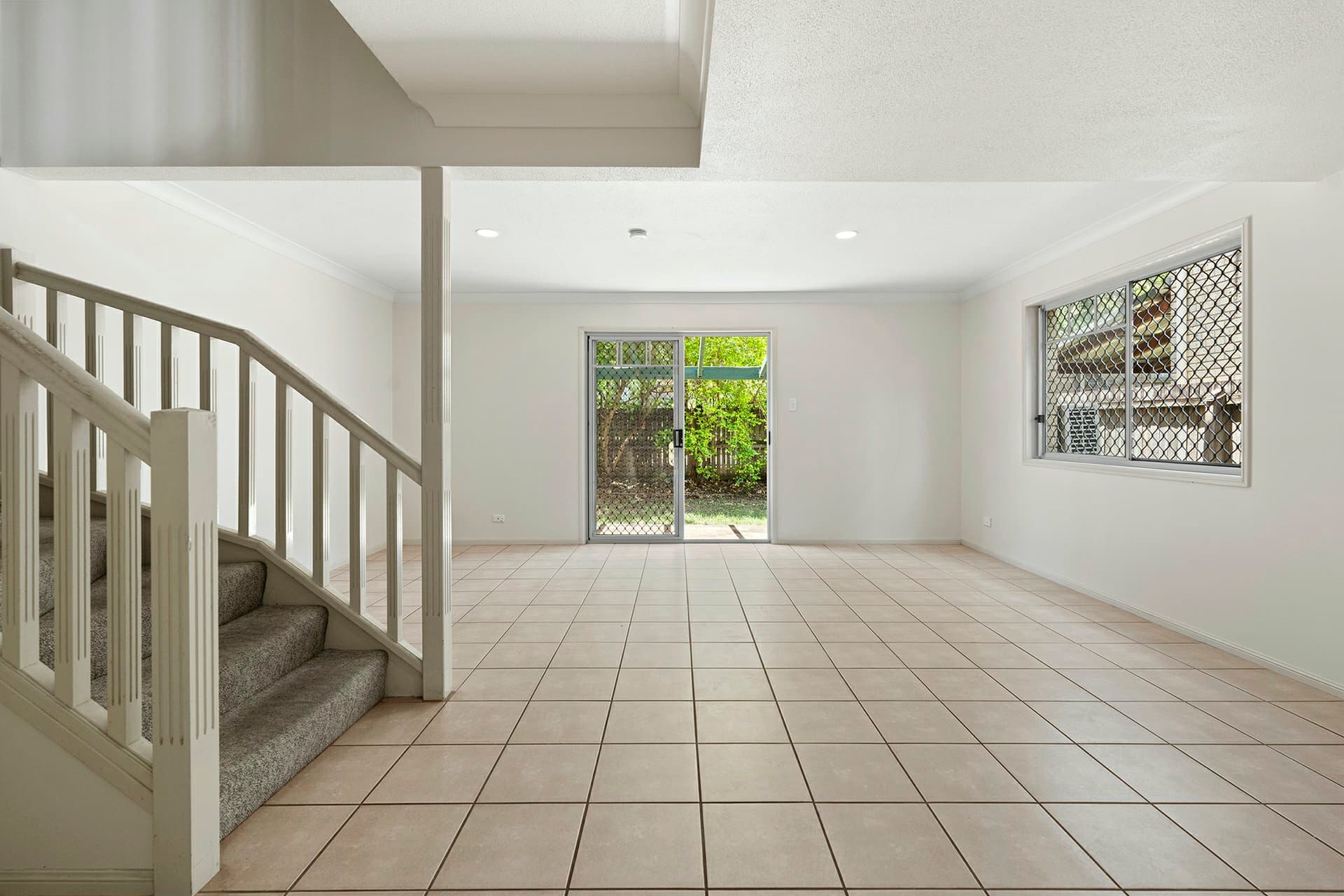 10/10 Lawrence Close, Robertson, Robertson - Thumbnail 2