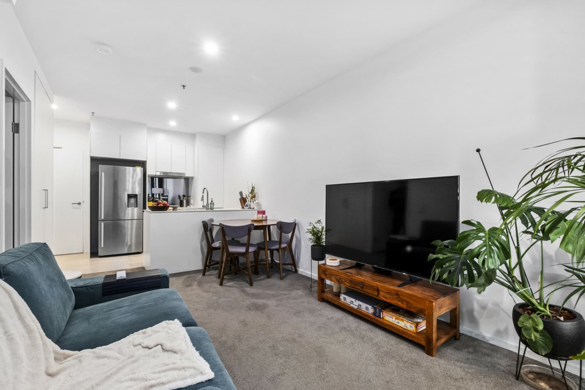 704/3 Grazier Lane, Belconnen, Belconnen - Thumbnail 4
