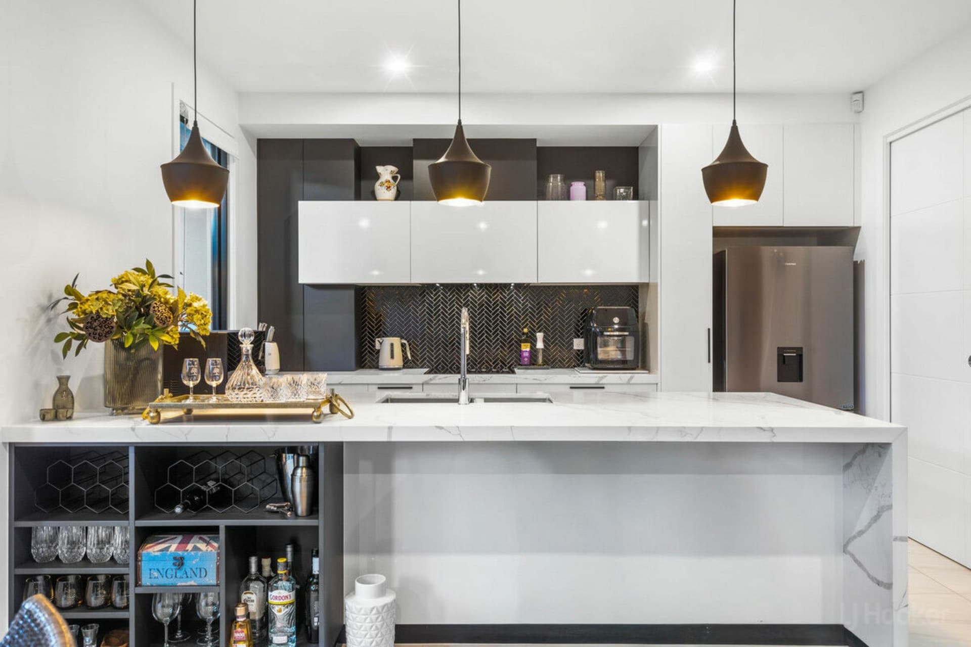 2/451 Pine Ridge Road, Runaway Bay, Runaway Bay - Thumbnail 3