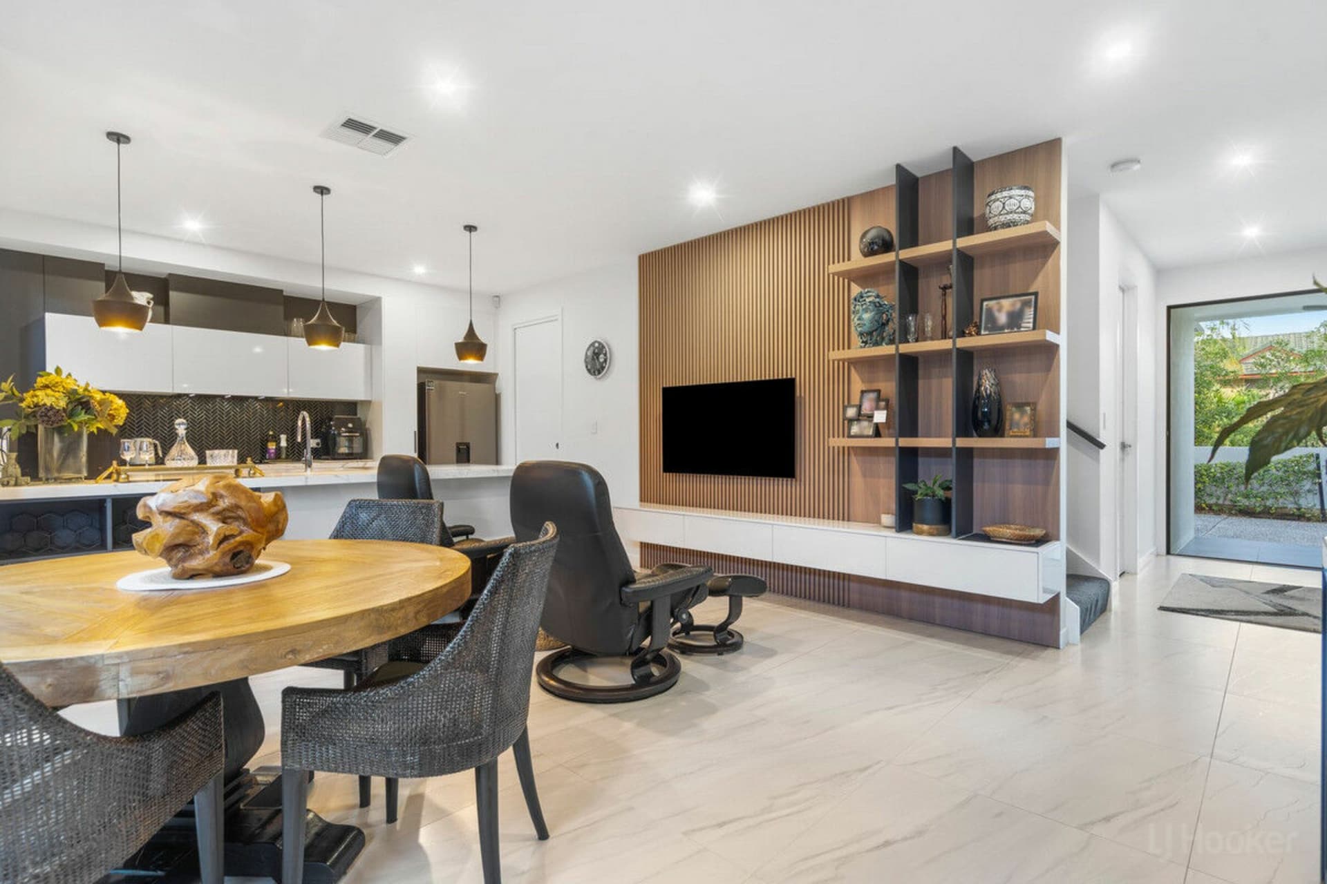 2/451 Pine Ridge Road, Runaway Bay, Runaway Bay - Thumbnail 5