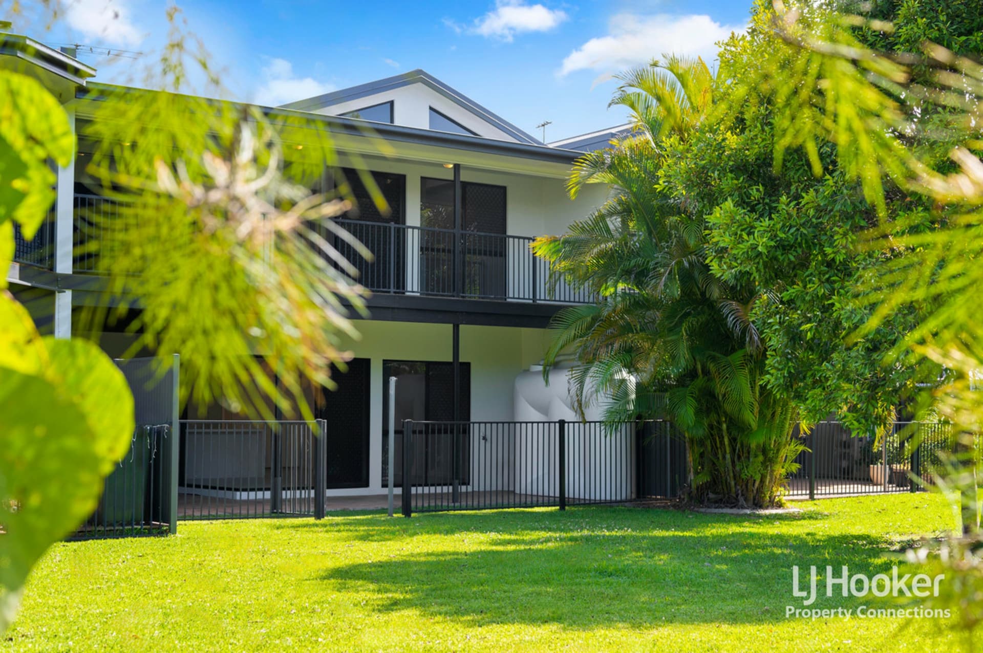 18/8-10 James Cash Court, Albany Creek, Albany Creek - Thumbnail 2
