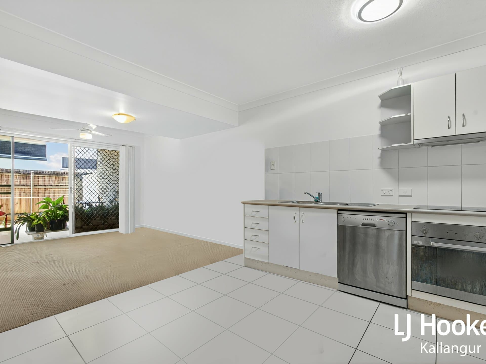 1/137 Duffield Road, Kallangur, Kallangur - Thumbnail 2