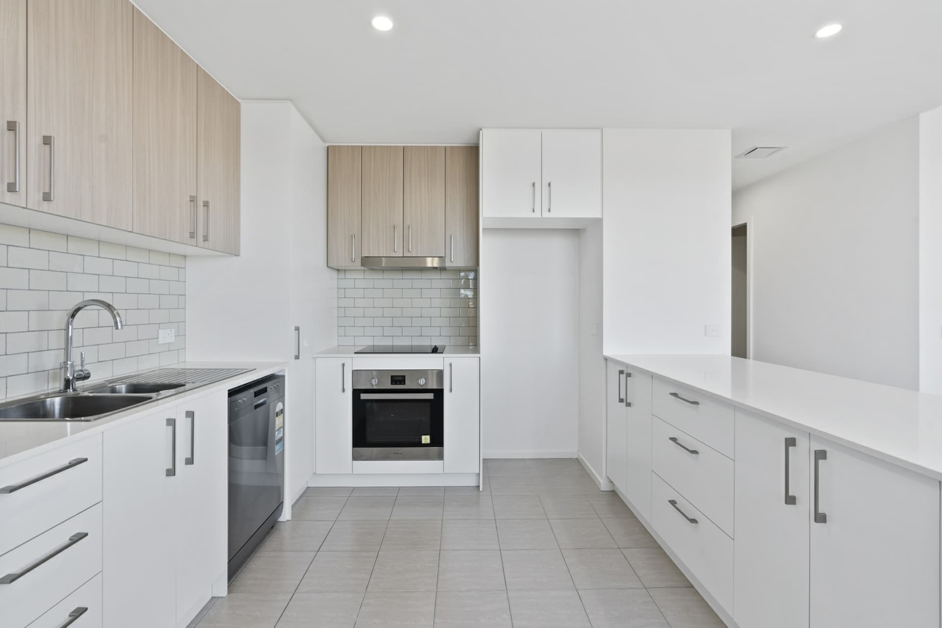 111/2 Hinder Street, Gungahlin, Gungahlin - Thumbnail 4
