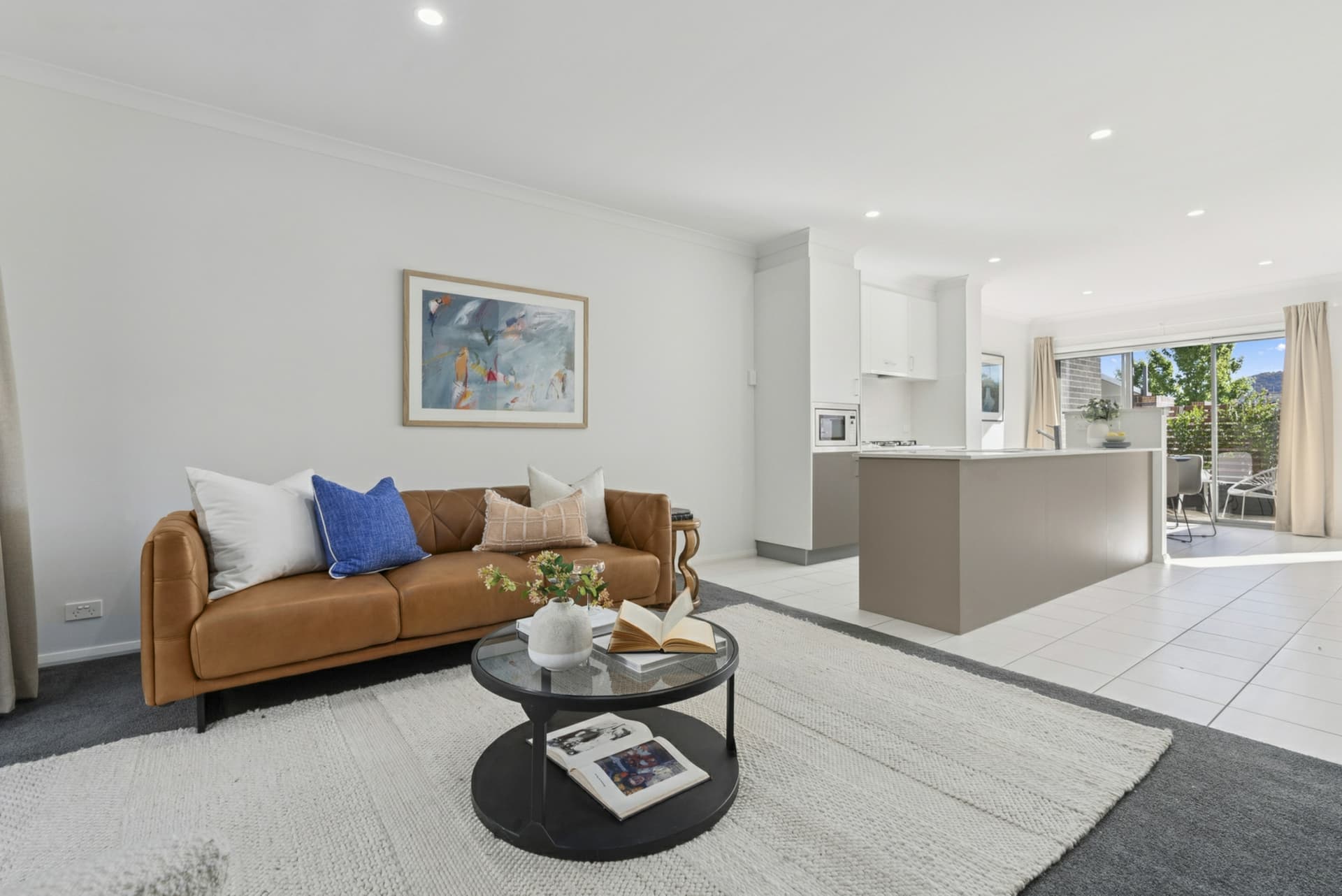 16/86 Mawson Drive, Mawson, Mawson - Thumbnail 3