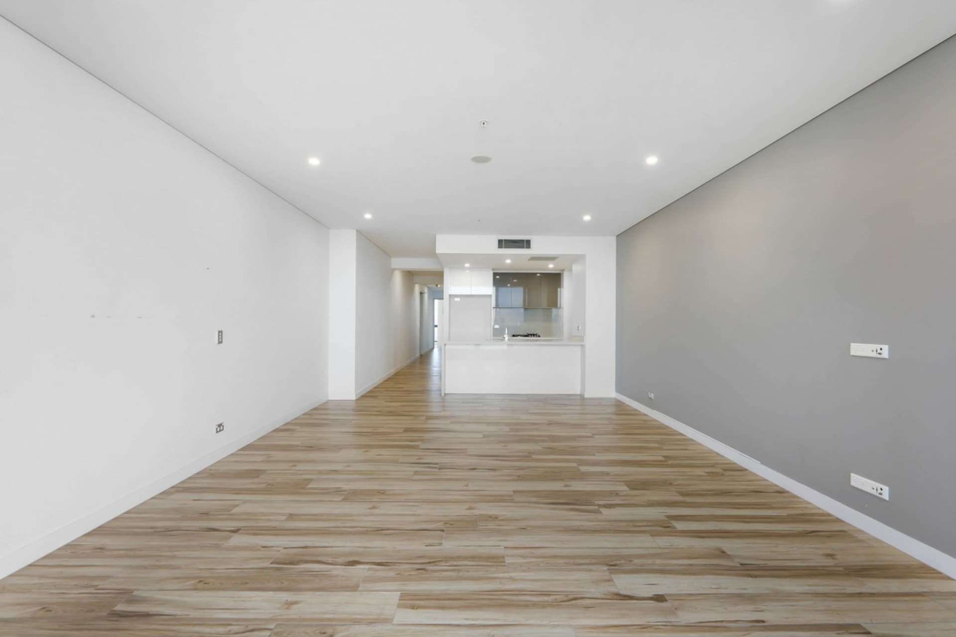 3312/2 Como Crescent, Southport, Southport - Thumbnail 5