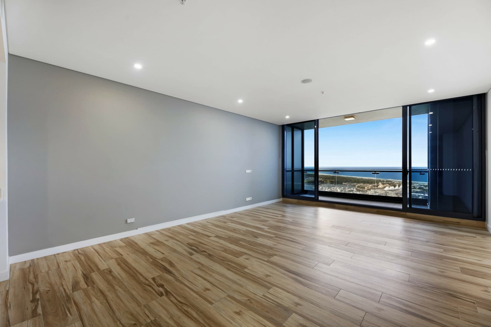 3312/2 Como Crescent, Southport, Southport - Thumbnail 6