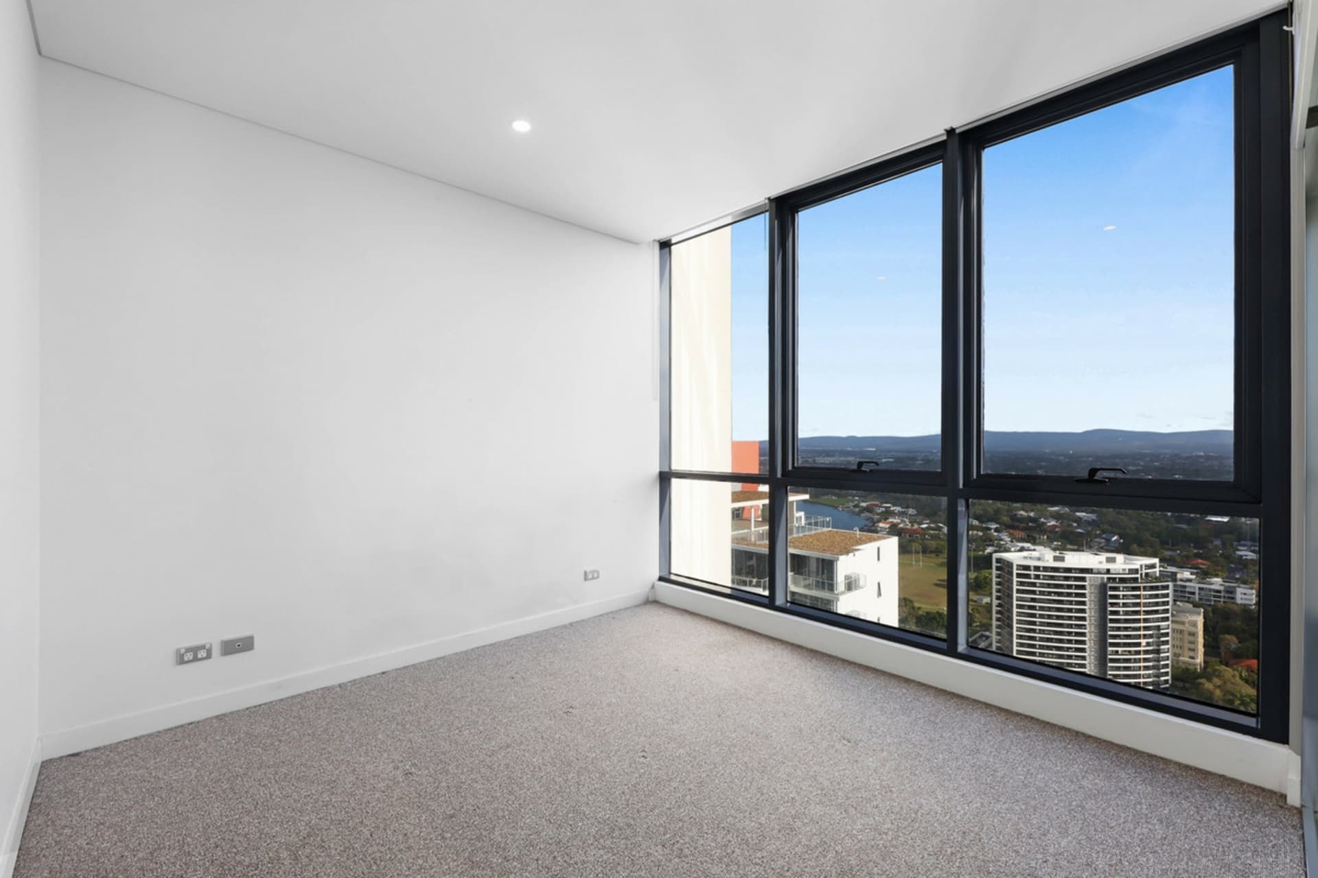 3312/2 Como Crescent, Southport, Southport - Thumbnail 7