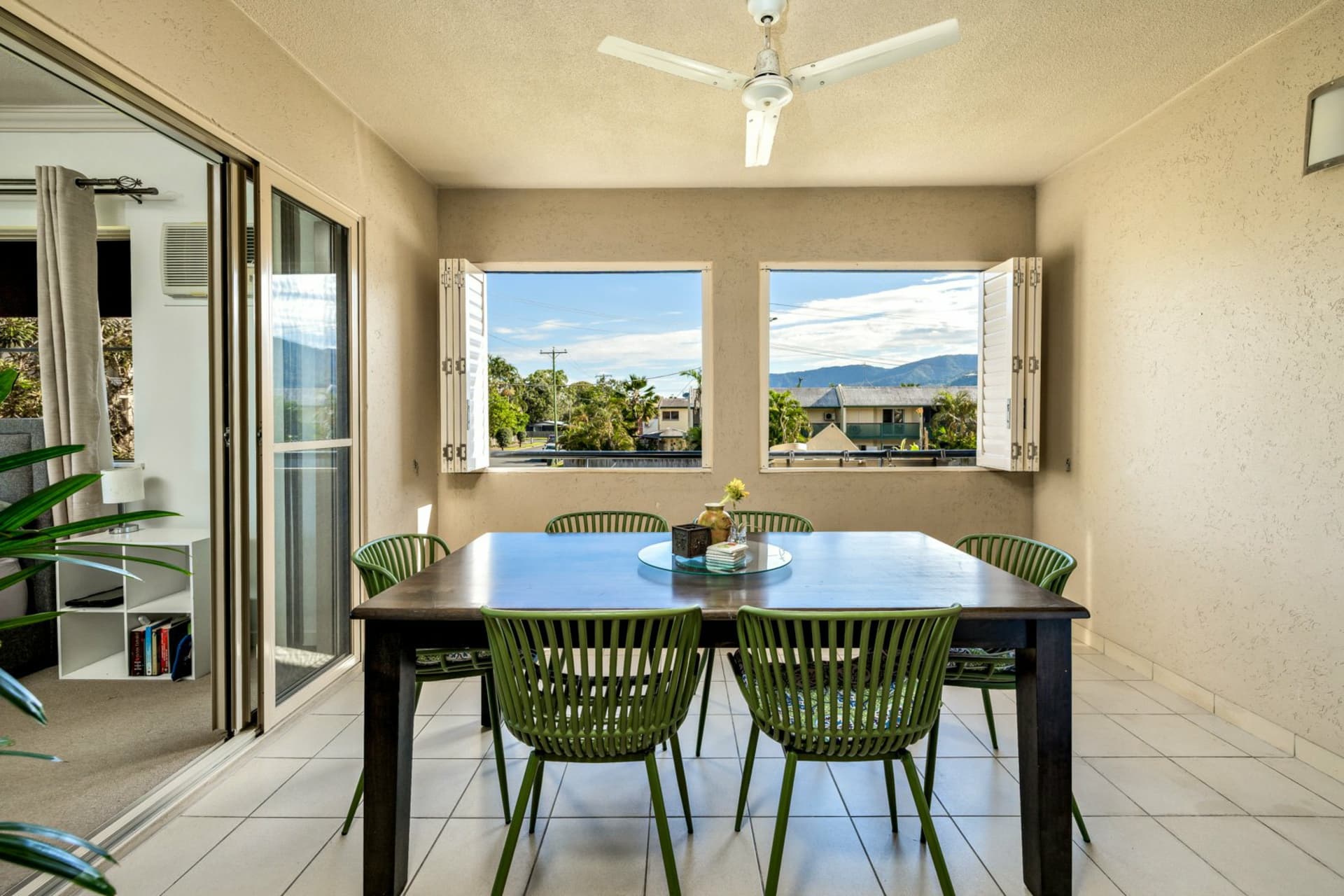 110/1-2 Maytown Close, Manoora, Manoora - Thumbnail 2