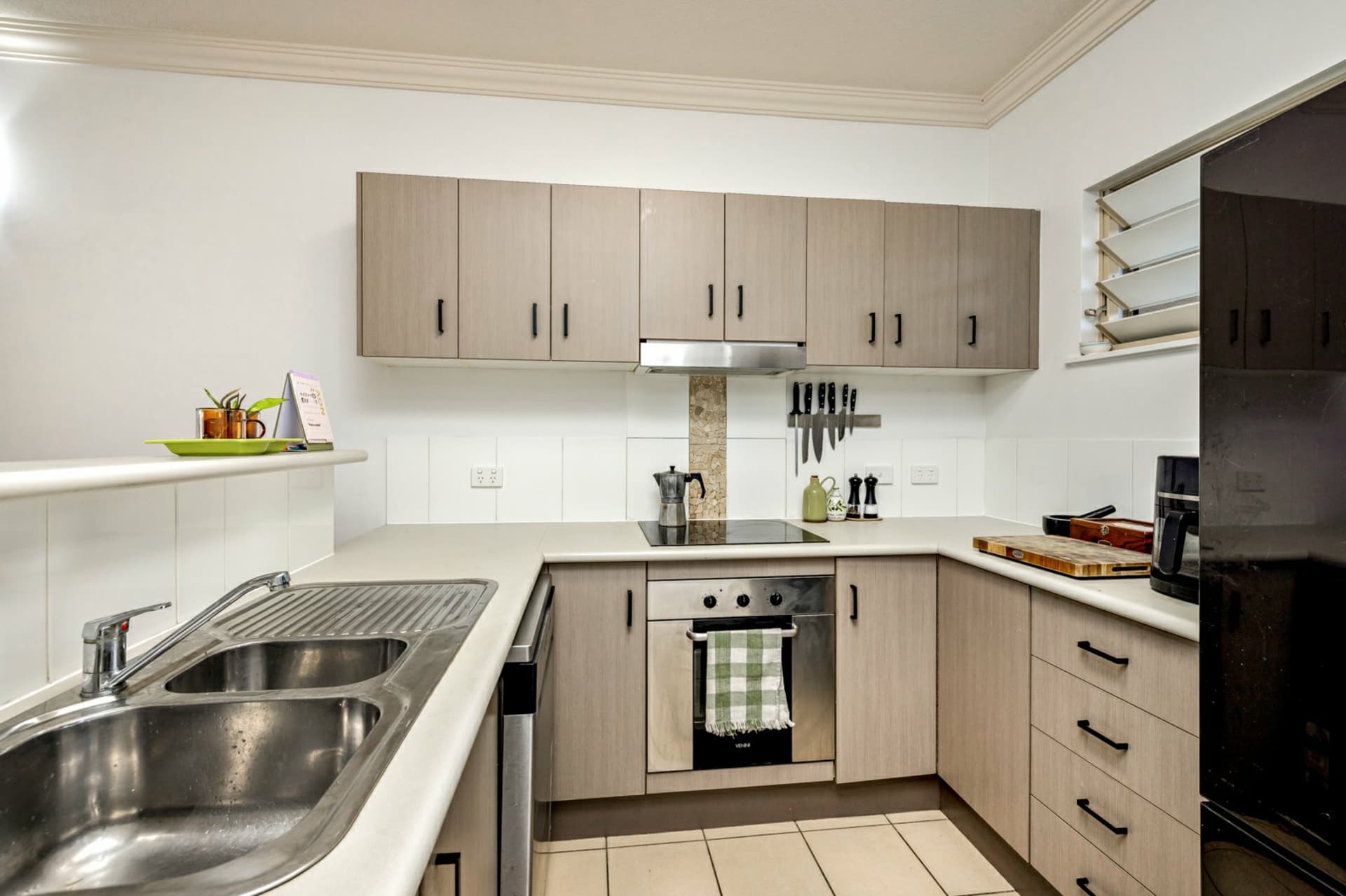 110/1-2 Maytown Close, Manoora, Manoora - Thumbnail 4
