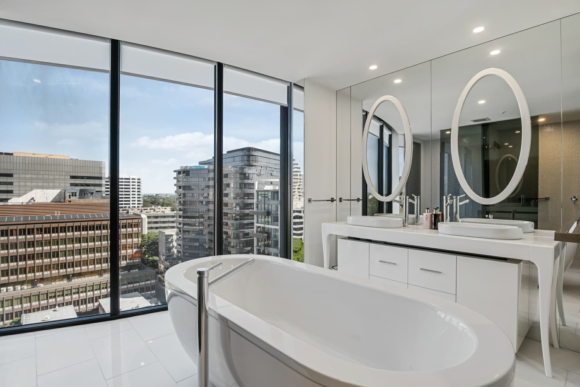 1302/454 St Kilda Road, Melbourne, Melbourne - Thumbnail 6