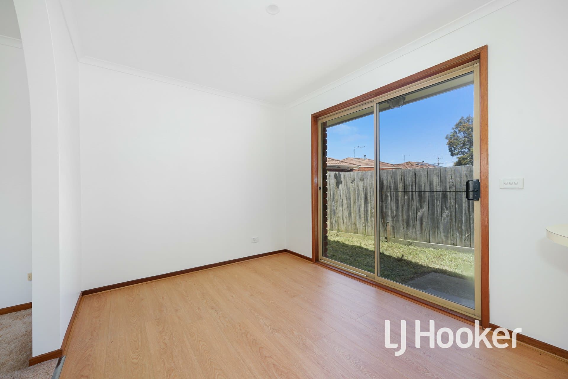 4/3 Main Street, Pakenham, Pakenham - Thumbnail 5